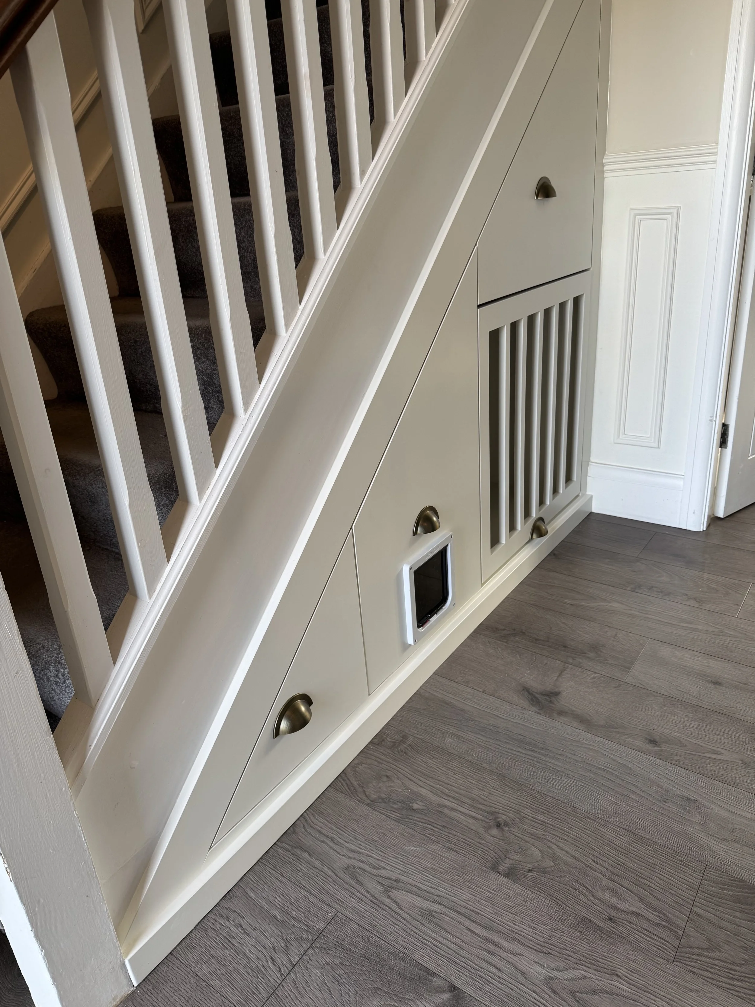 Bespoke-Fitted-Furniture-Cupboards-Wardrobes-Media-Walls-9.jpg