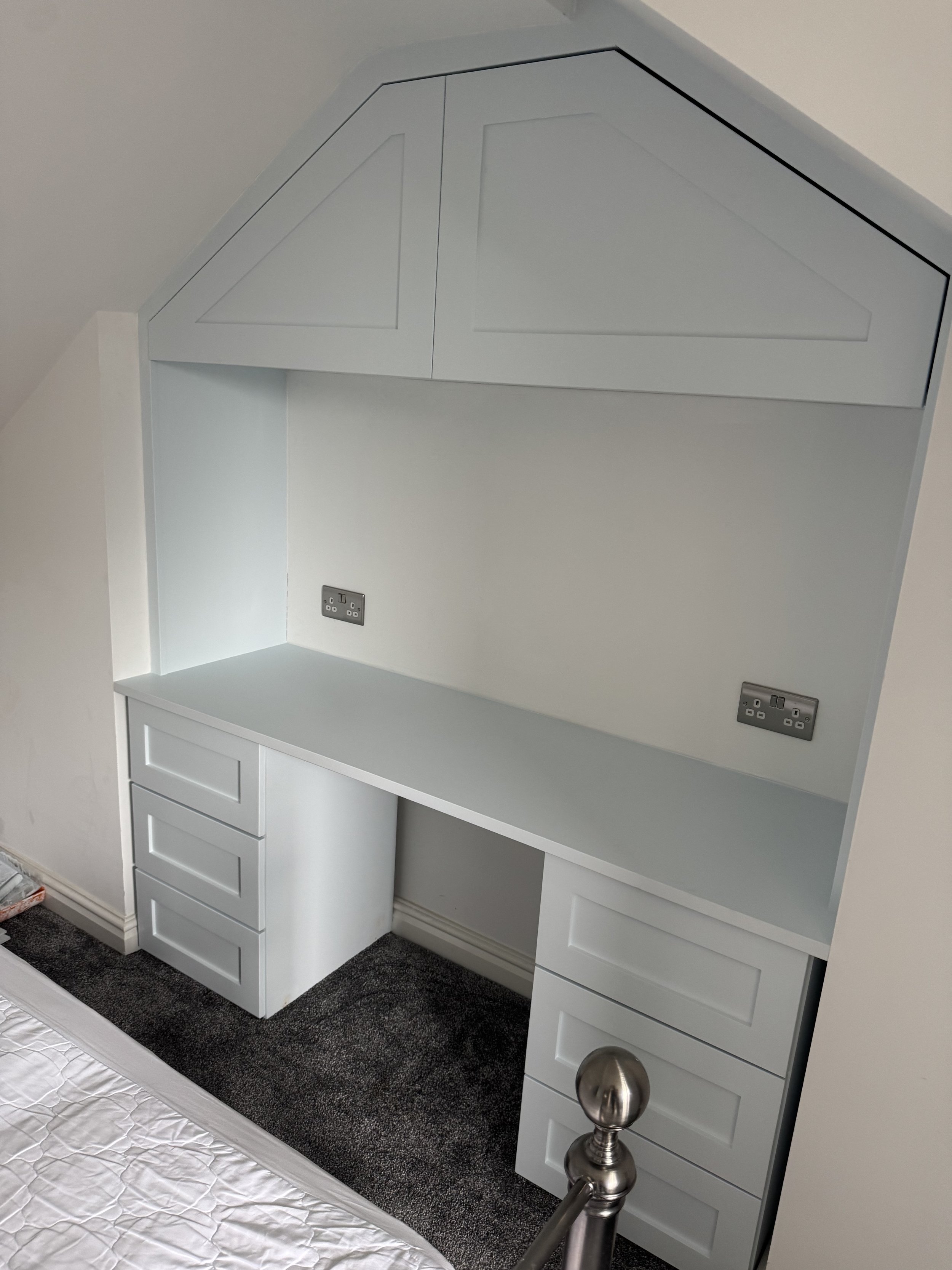 bespoke-fitted-wardrobes-2.jpg