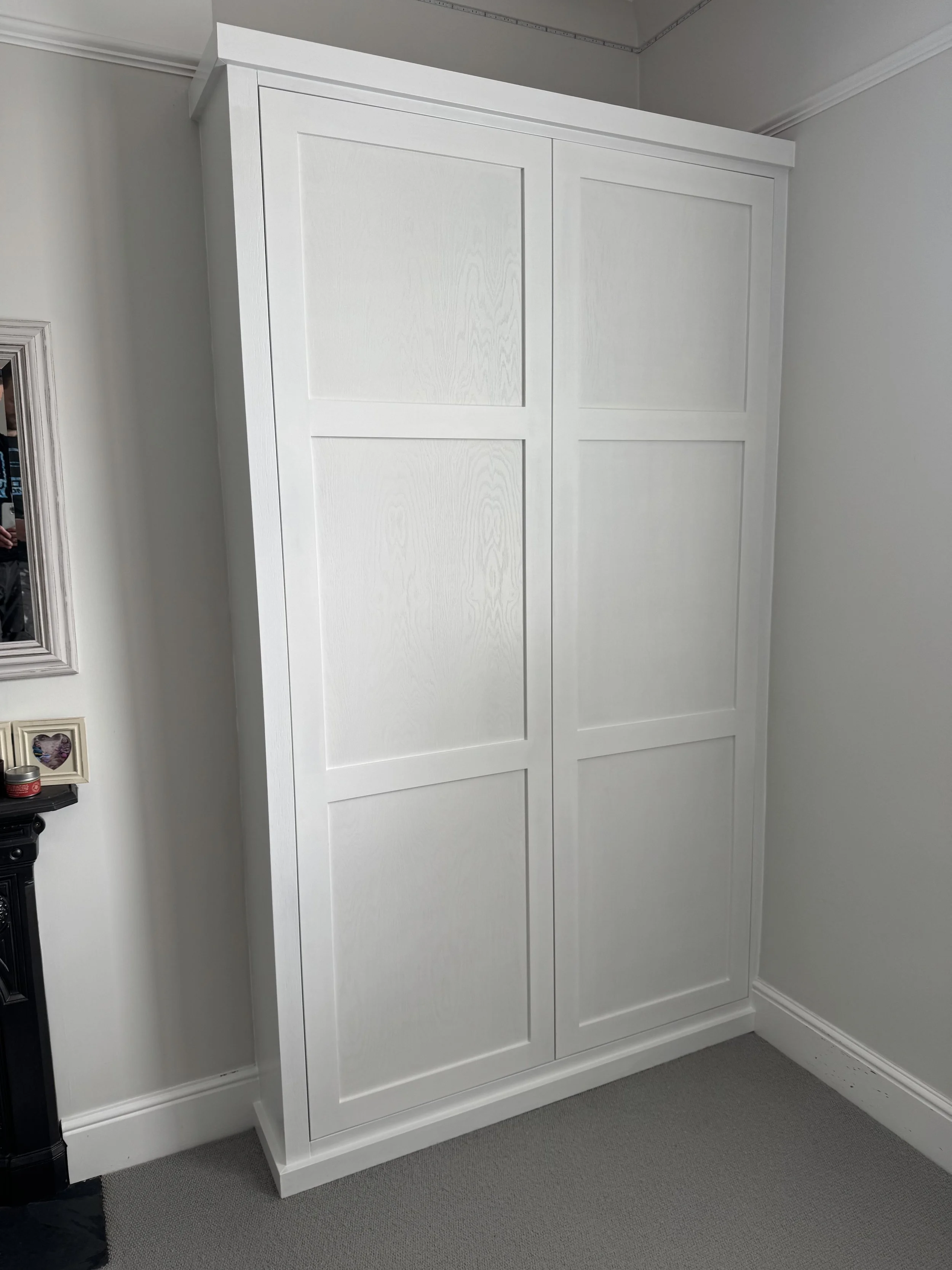 bespoke-fitted-wardrobes-38.jpg