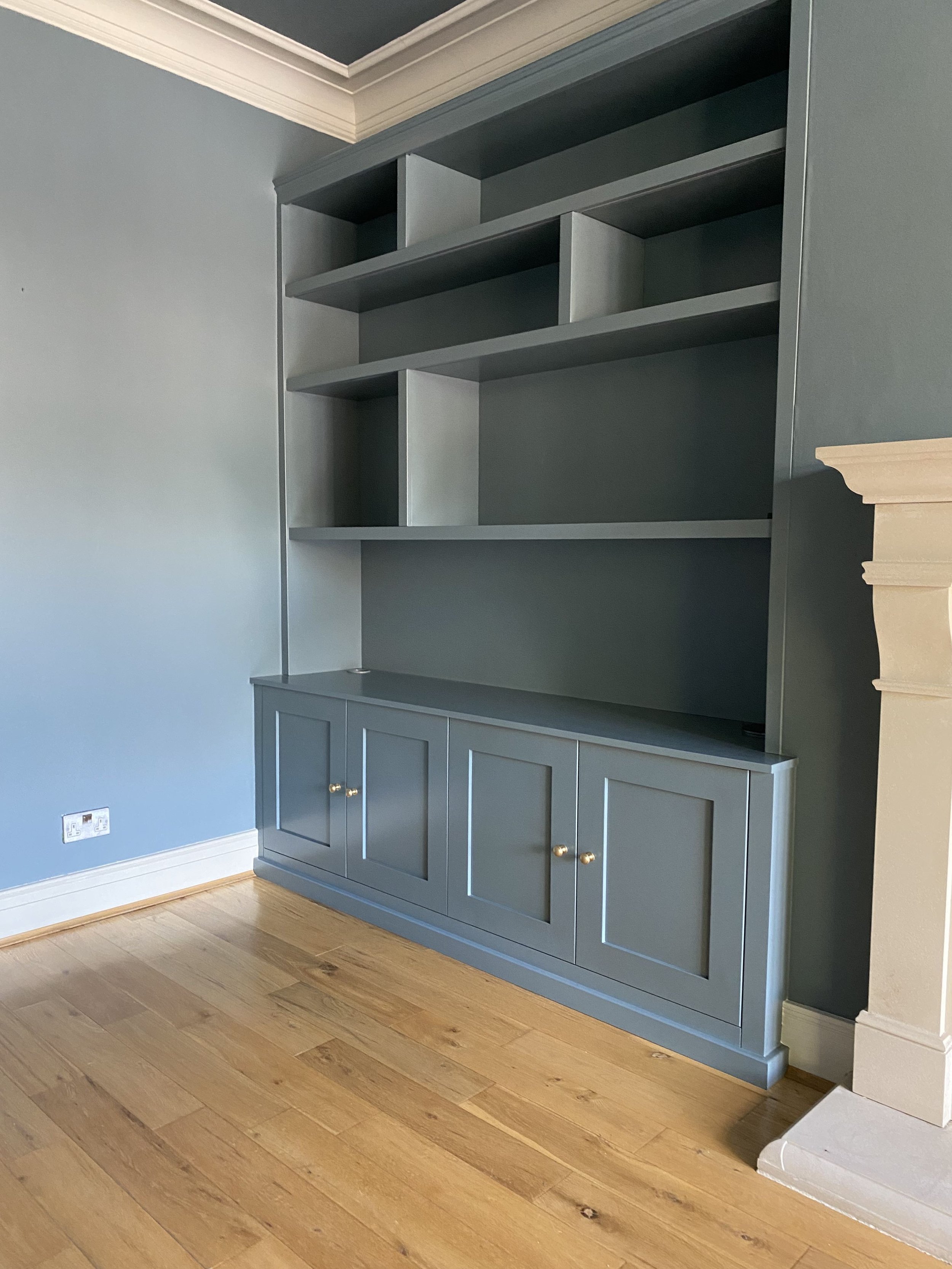 fitted_furniture_manchester_urmston_trafford_sale_hale_chorlton_didsbury_altrincham_cupboards_wardrobes_furniture_6.jpg
