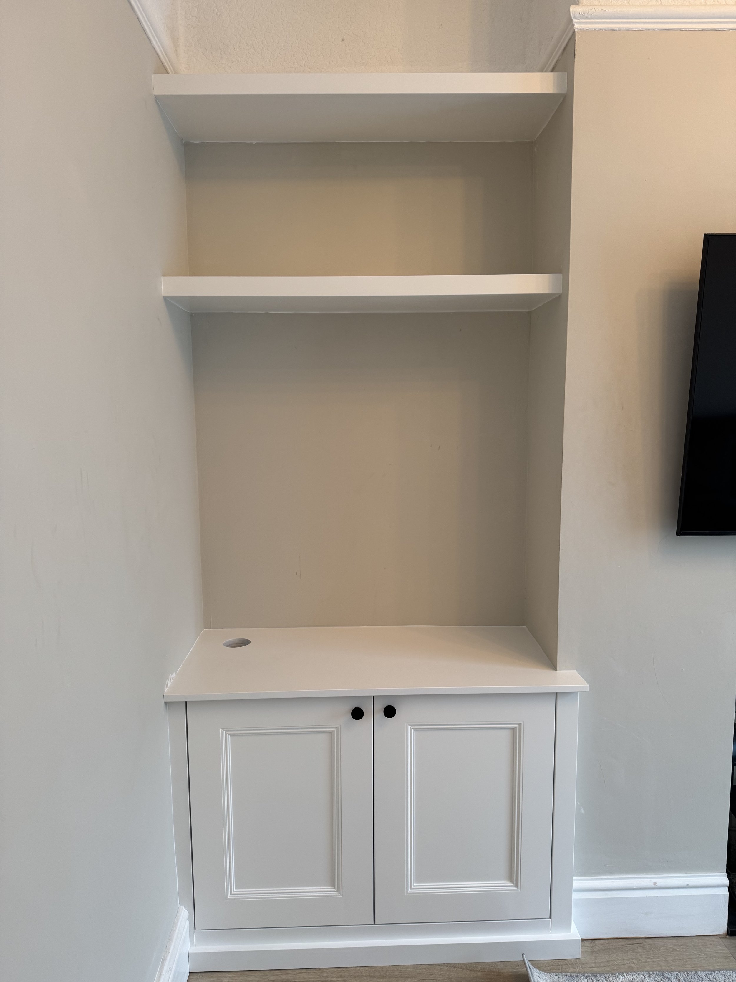 Bespoke-Fitted-Furniture-Cupboards-Wardrobes-Media-Walls1.jpg