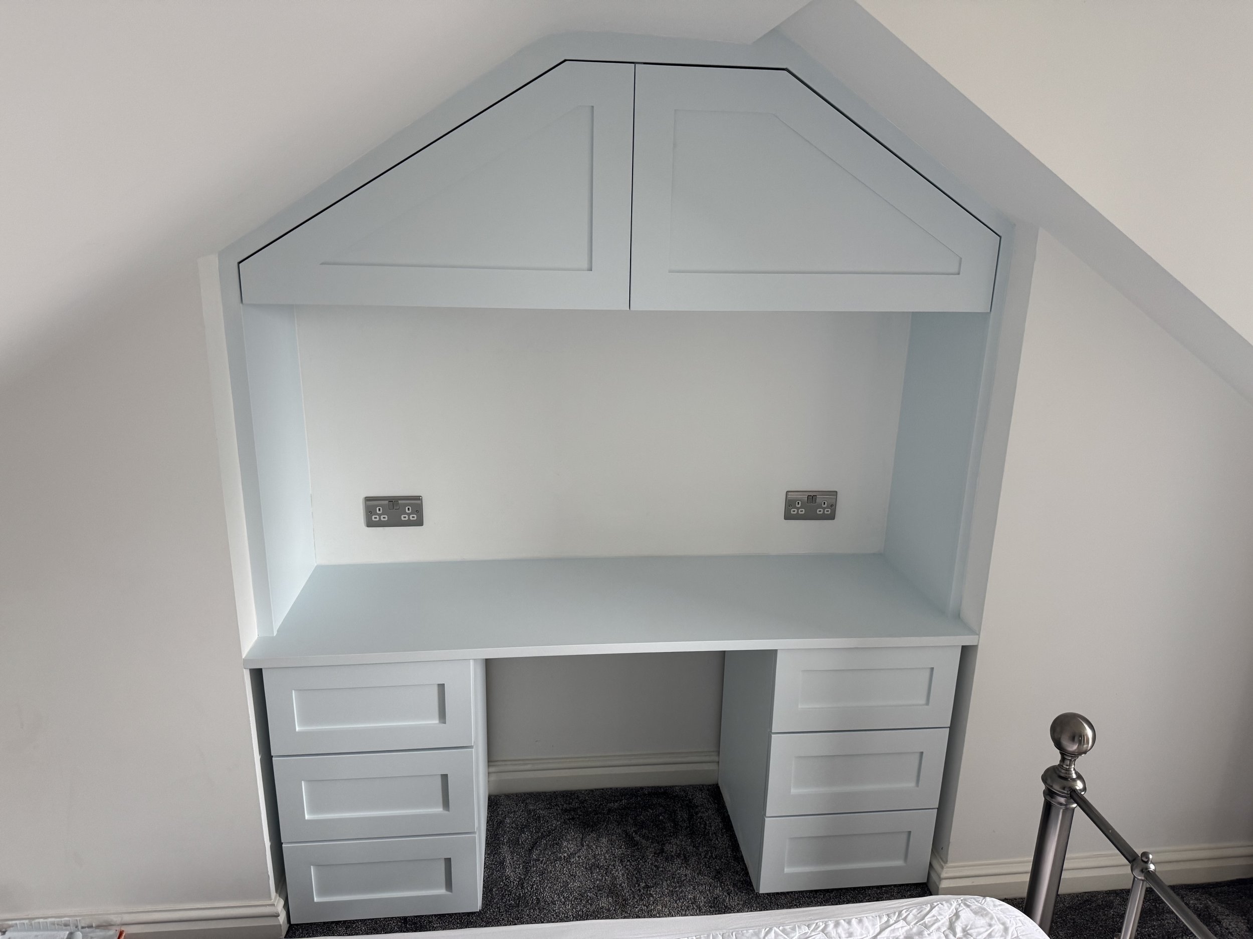 bespoke-fitted-wardrobes-1.jpg