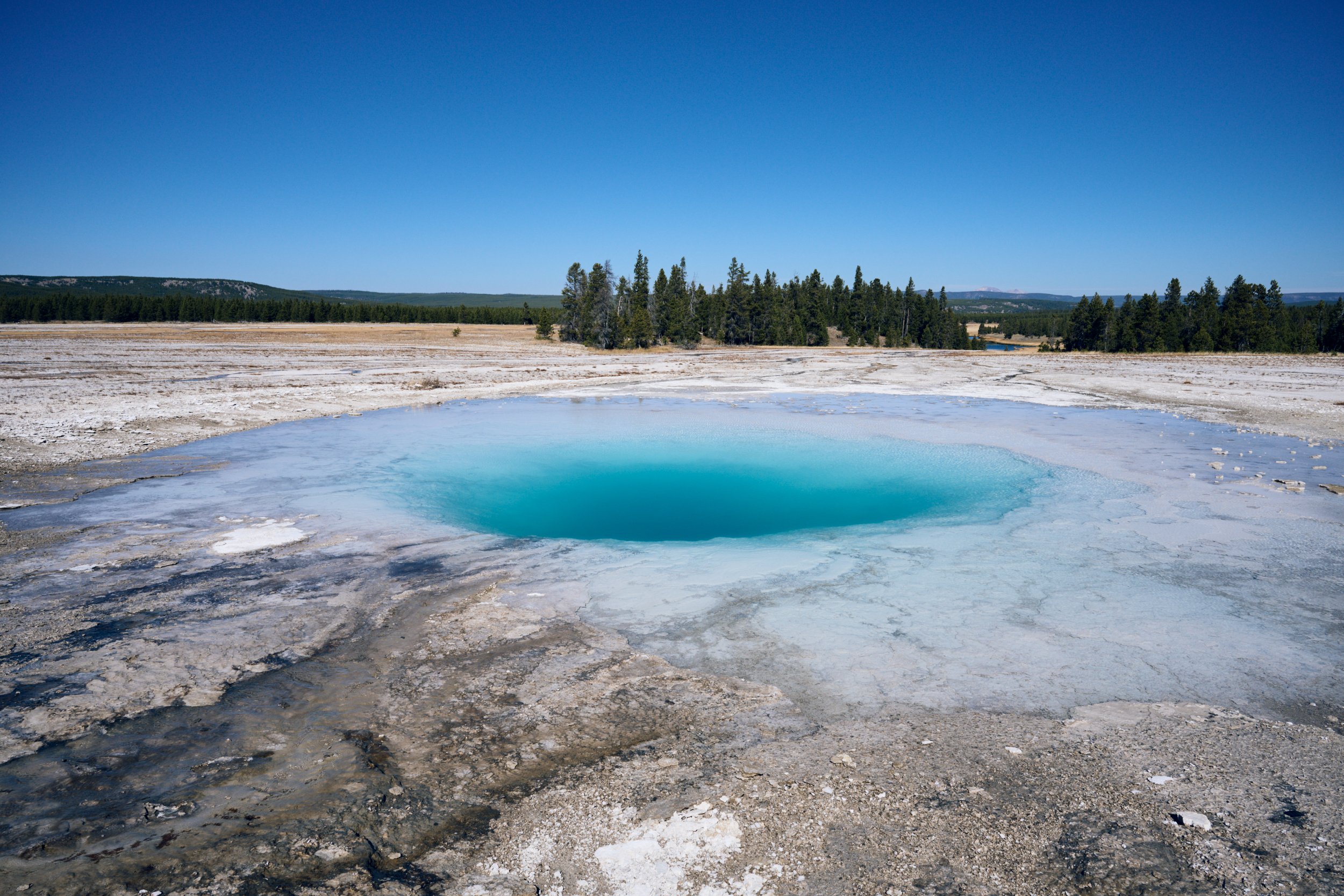 Torqouise Pool Yellowstone by Blake Robertshaw 047.jpg