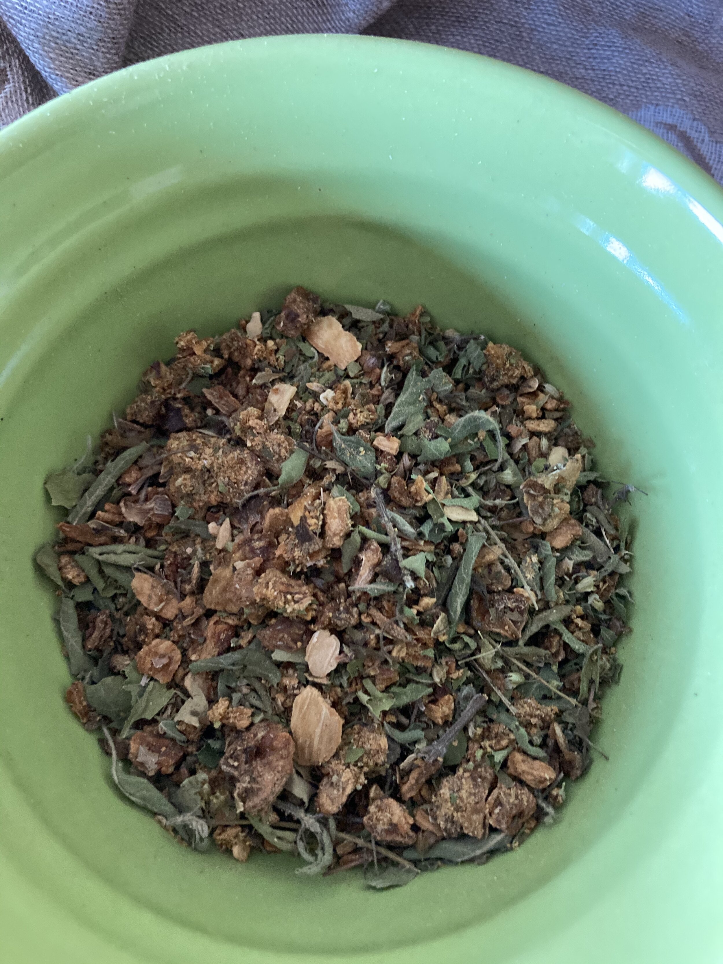 Tulsi Pineapple
.3ounce bag loose leaf