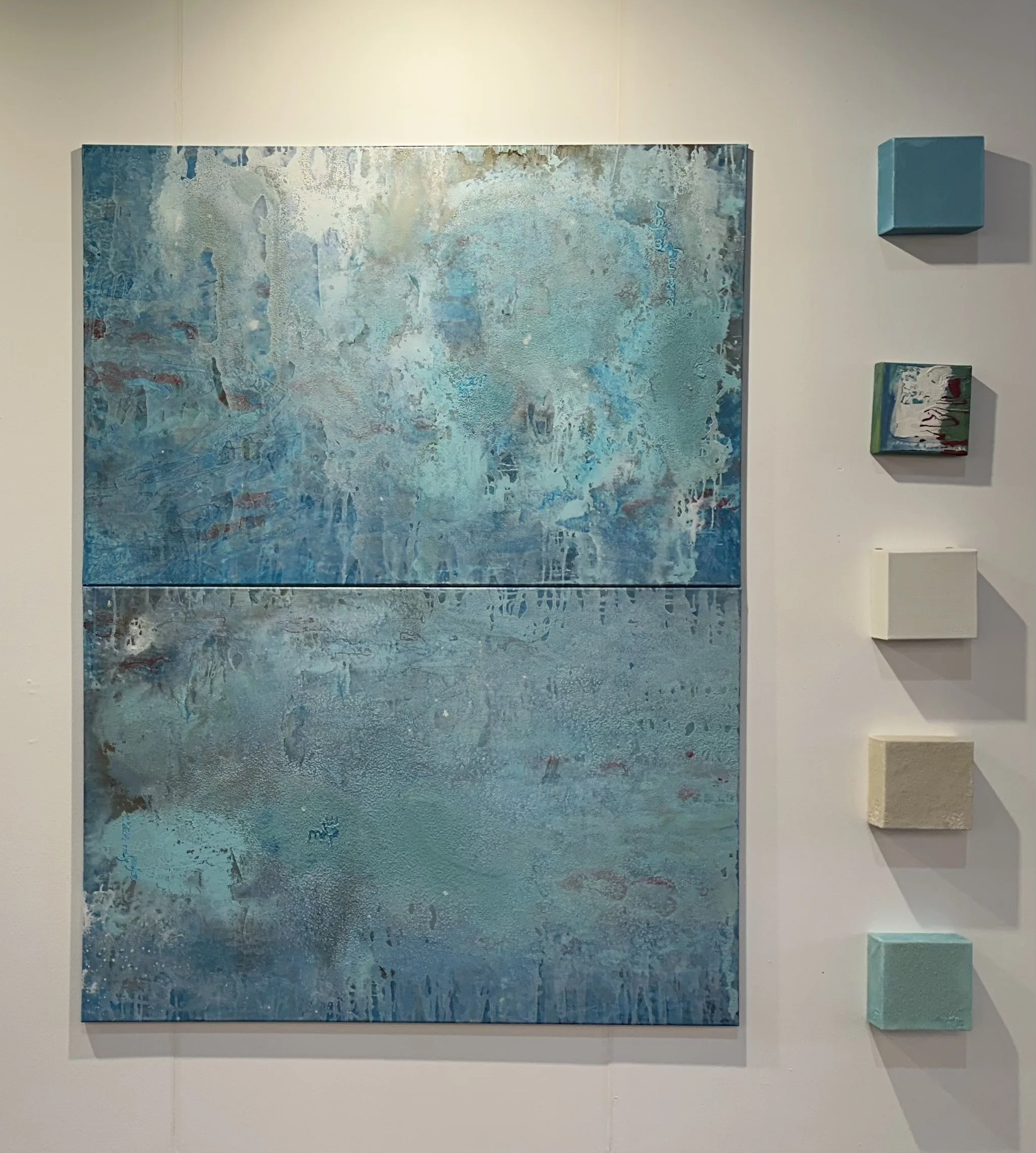 'traces of life', 2x 150x100x2cm, mixed media with glasssand & 5 'Icons in ...', 20x20x7.5cm, mixed media with glasssand, artist: maria daniela pia walser