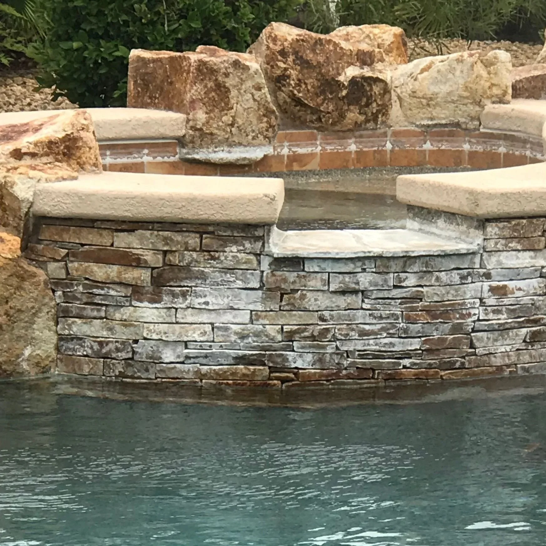  Experts who have spent years working around pools and exterior surfaces can tell you that calcium removal from pool tile surfaces is one of the most common frustrations homeowners face. 