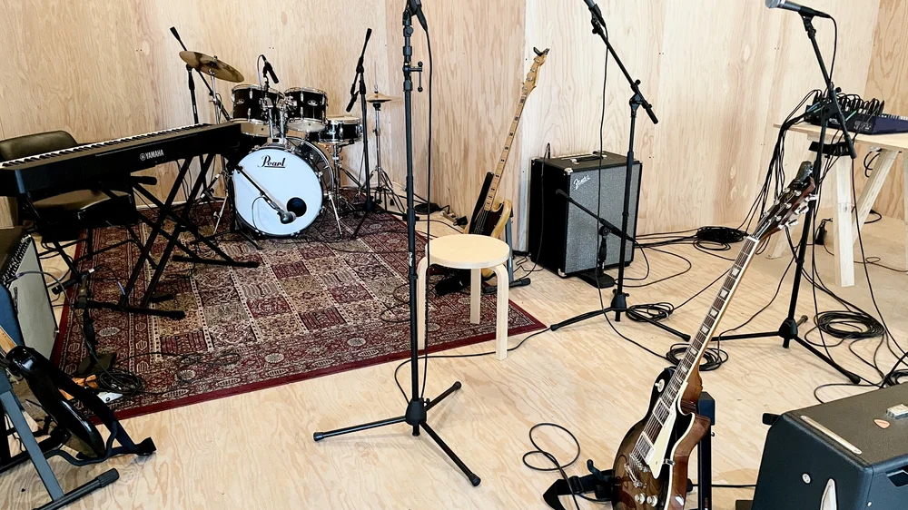 Untitled 1996 (rehearsal studio no. 6, open version). (Copy)