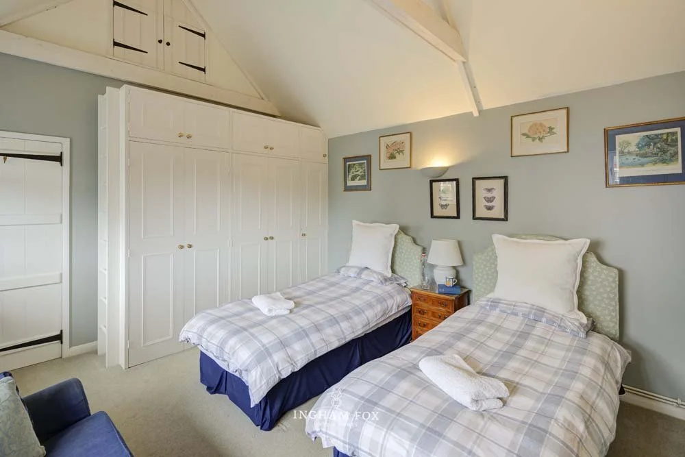 Yew Tree Cottage-15.jpg