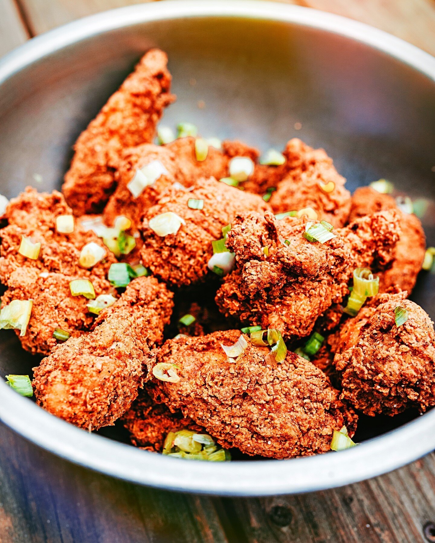 Can you feel your mouth startin' to water...? 😛 The perfect match for tonight's Bucks vs Hawks game!!⁠
⁠
🐔 Wings &amp; Comfort, Fried in Napa.⁠
⁠
⏰ Haven is an online-only fried chicken joint in Napa.  Order anytime for delivery or pick up every Th