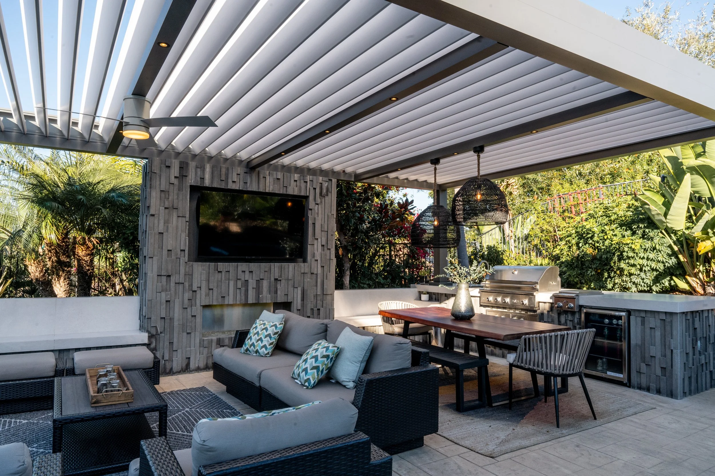 /motorized-pergola-san-diego.jpg