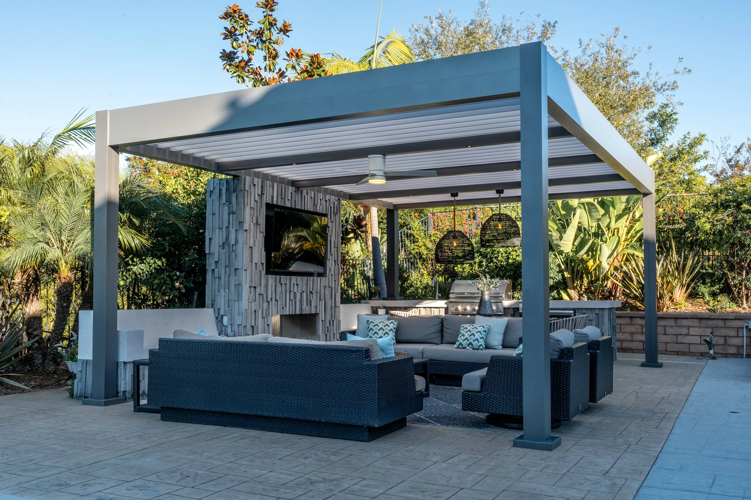 /motorized-pergola-san-diego.jpg