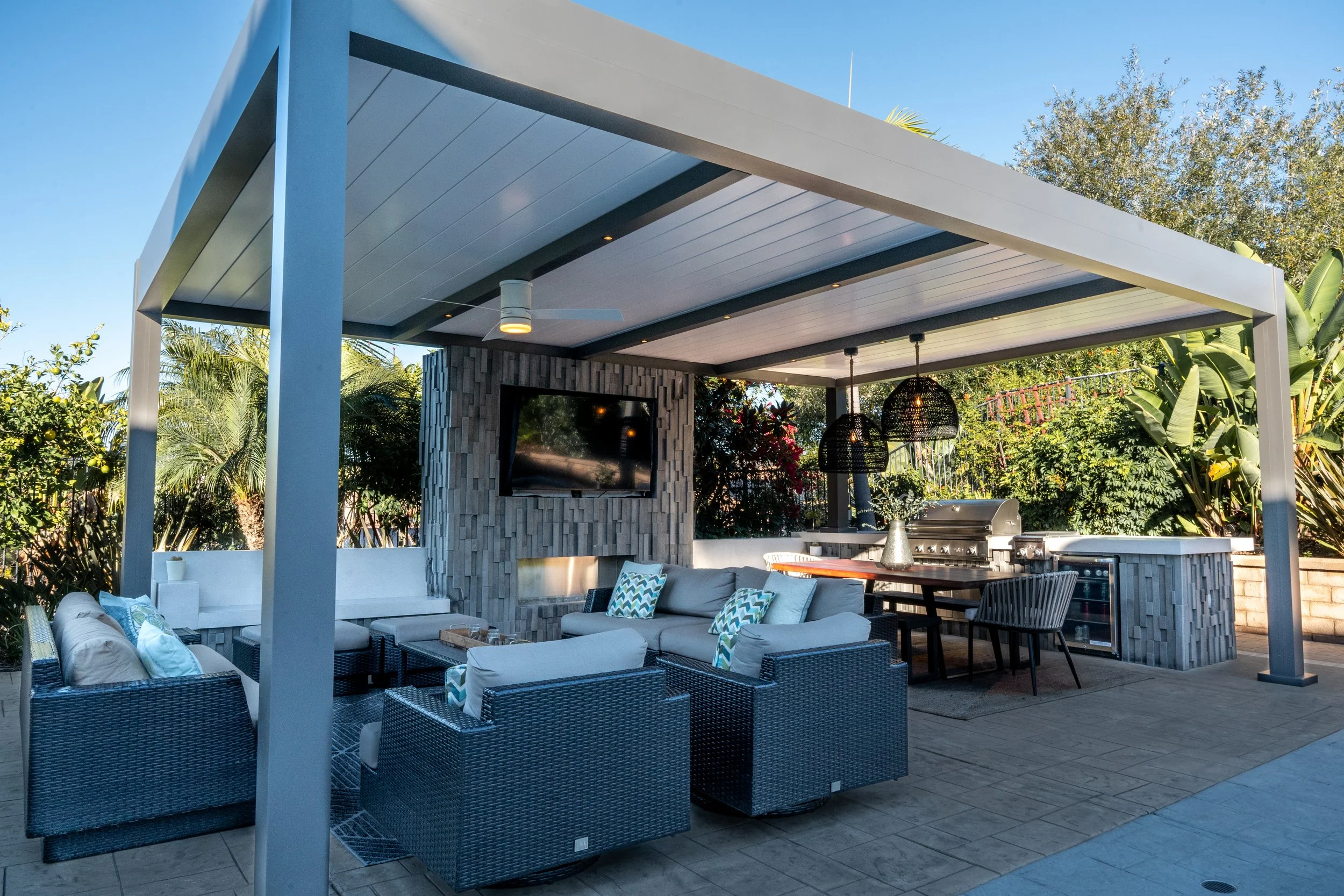 /motorized-pergola-san-diego.jpg