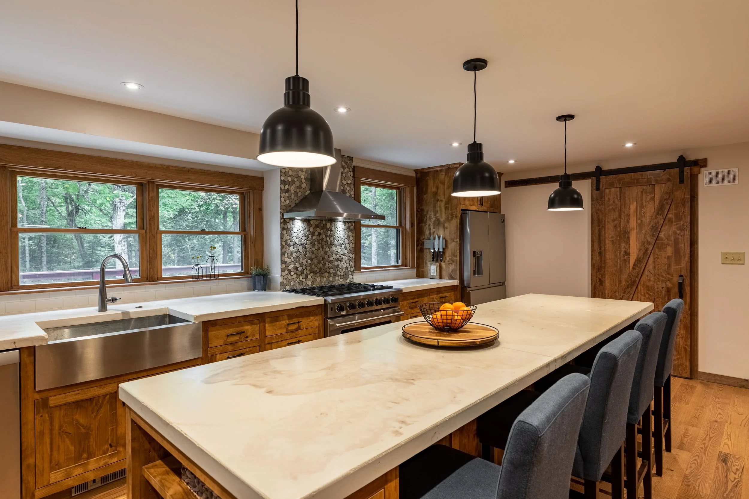 5004 Twin Brook-5.jpg