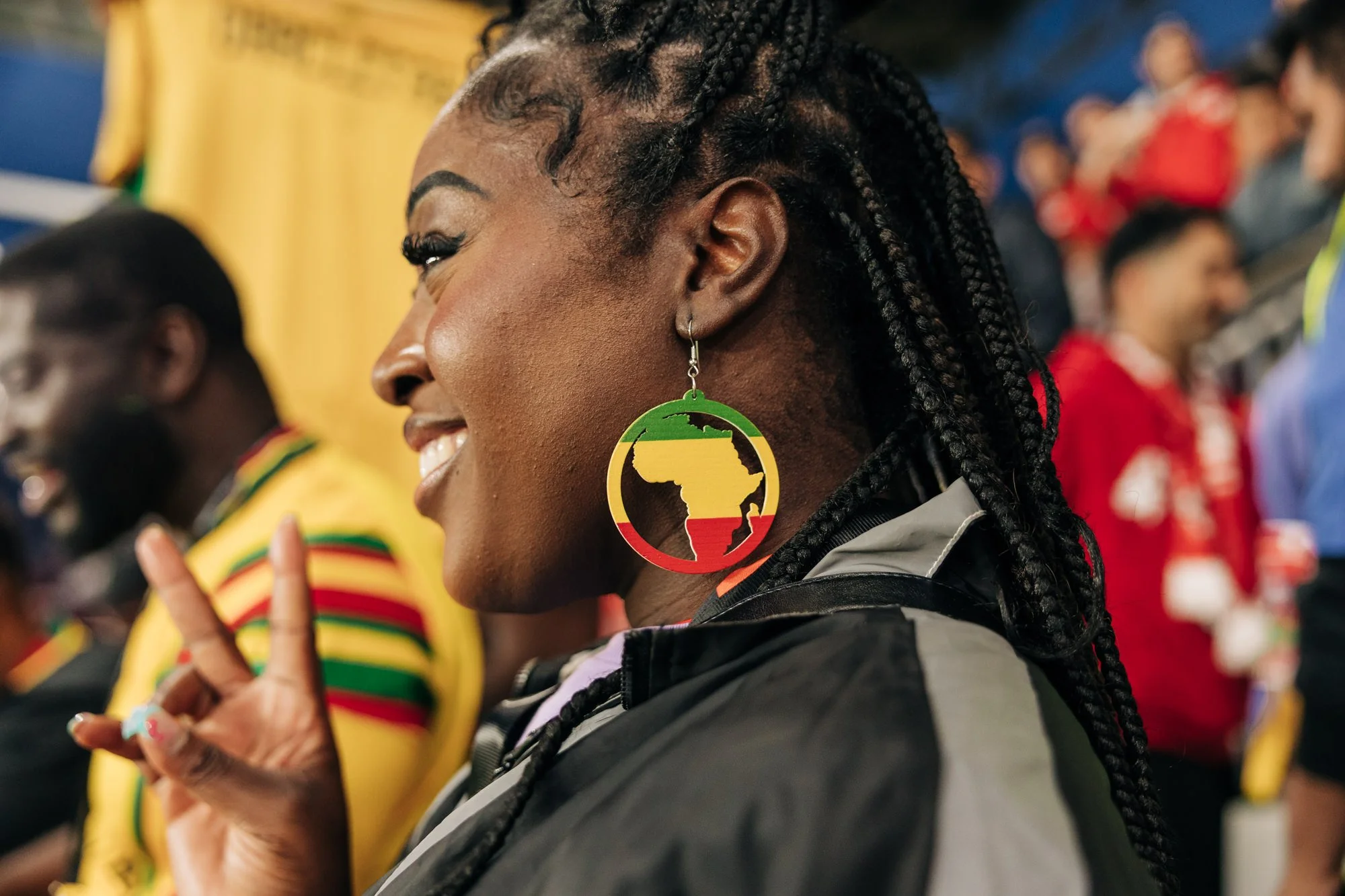 fan-wearing-ghana-earing-toronto-stadium.jpg
