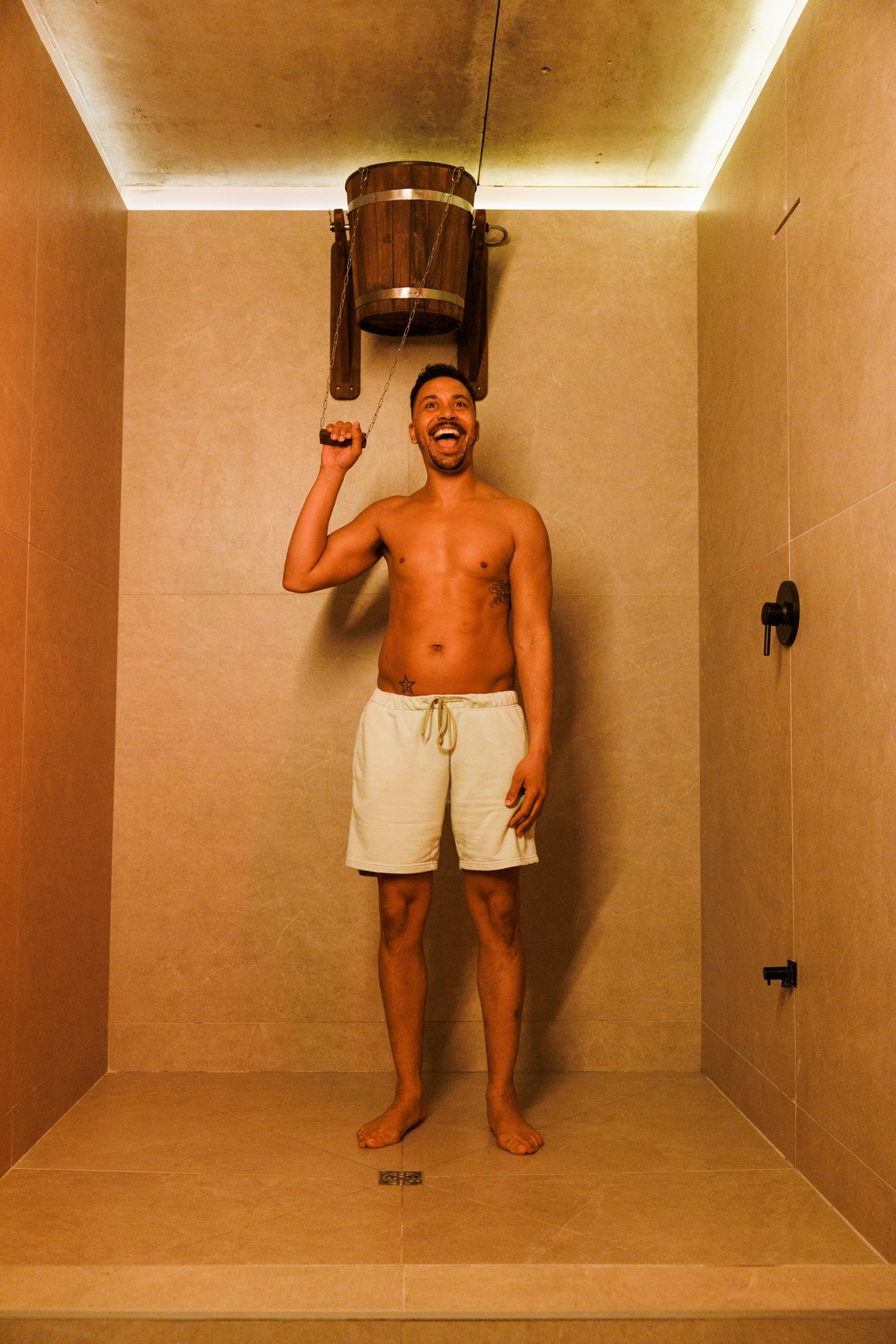 sana-ice-bucket-lifestyle-photography.jpg