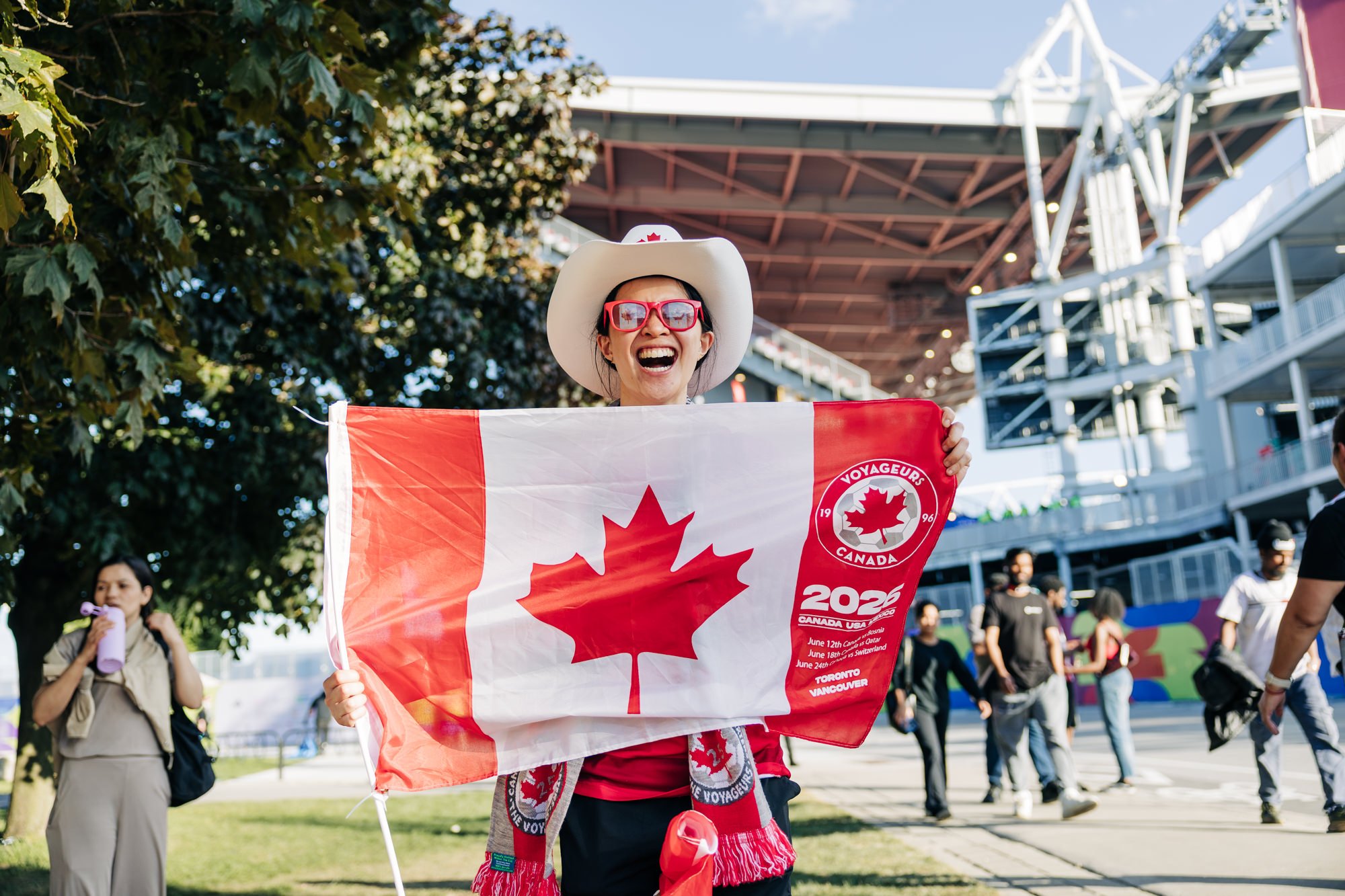 canadian-voyageurs-cowgirl-fan-toronto-stadium.jpg