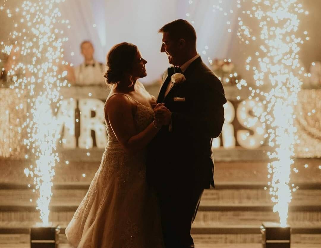 Mr. and Mrs. Sorenson 🤍
.
Feeling so thankful to have been a part of this beautiful day. Erica and Taylor are so perfect for eachother and I cannot wait to see what adventures their marriage takes them on. Congrats to the newlyweds!
.
📷: @zoeymarie