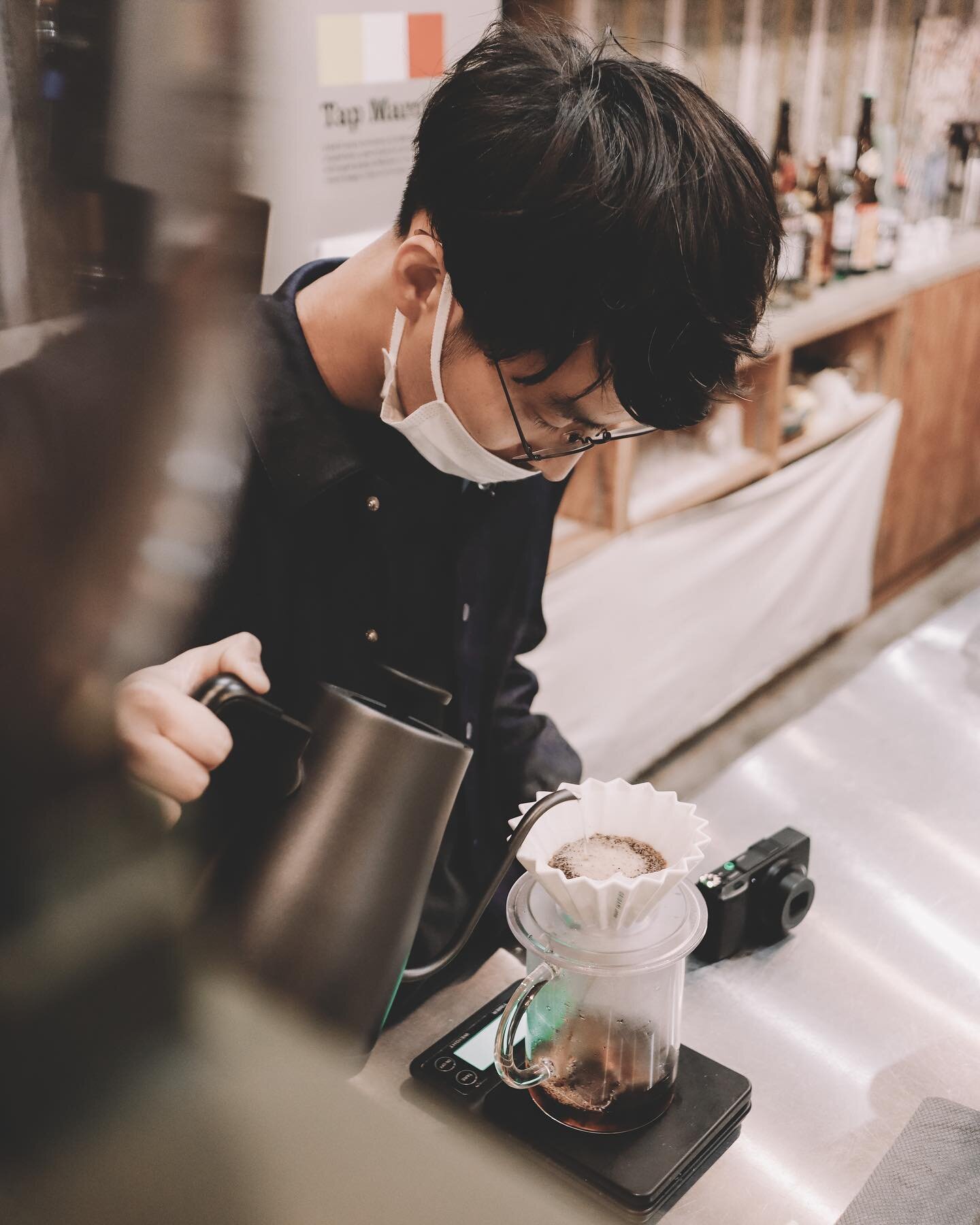 Coyote Coffee is now at Linda Hostel! And Shunkei is very excited for it 😂 No but really, it&rsquo;s super good. And Coyote and Linda are running a drip coffee workshop next month! It&rsquo;s gonna be a fun time! 

📍Nakazakicho, Osaka 

Love drinki