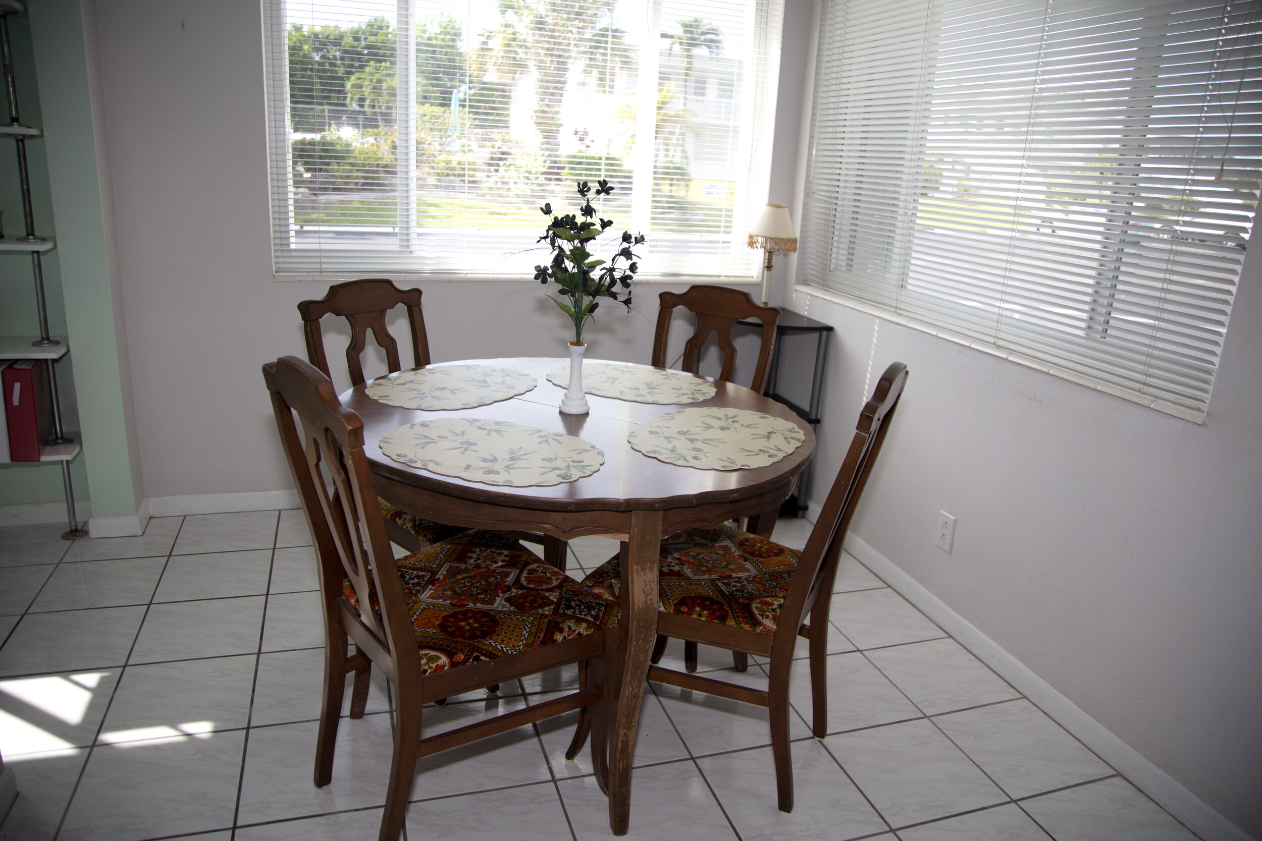 Real Estate Photos by Mark Parrilla, ProDigital Impressions | Table-2.jpg