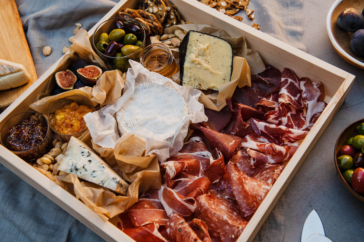 Modern Charcuterie_11_16_204253.jpg