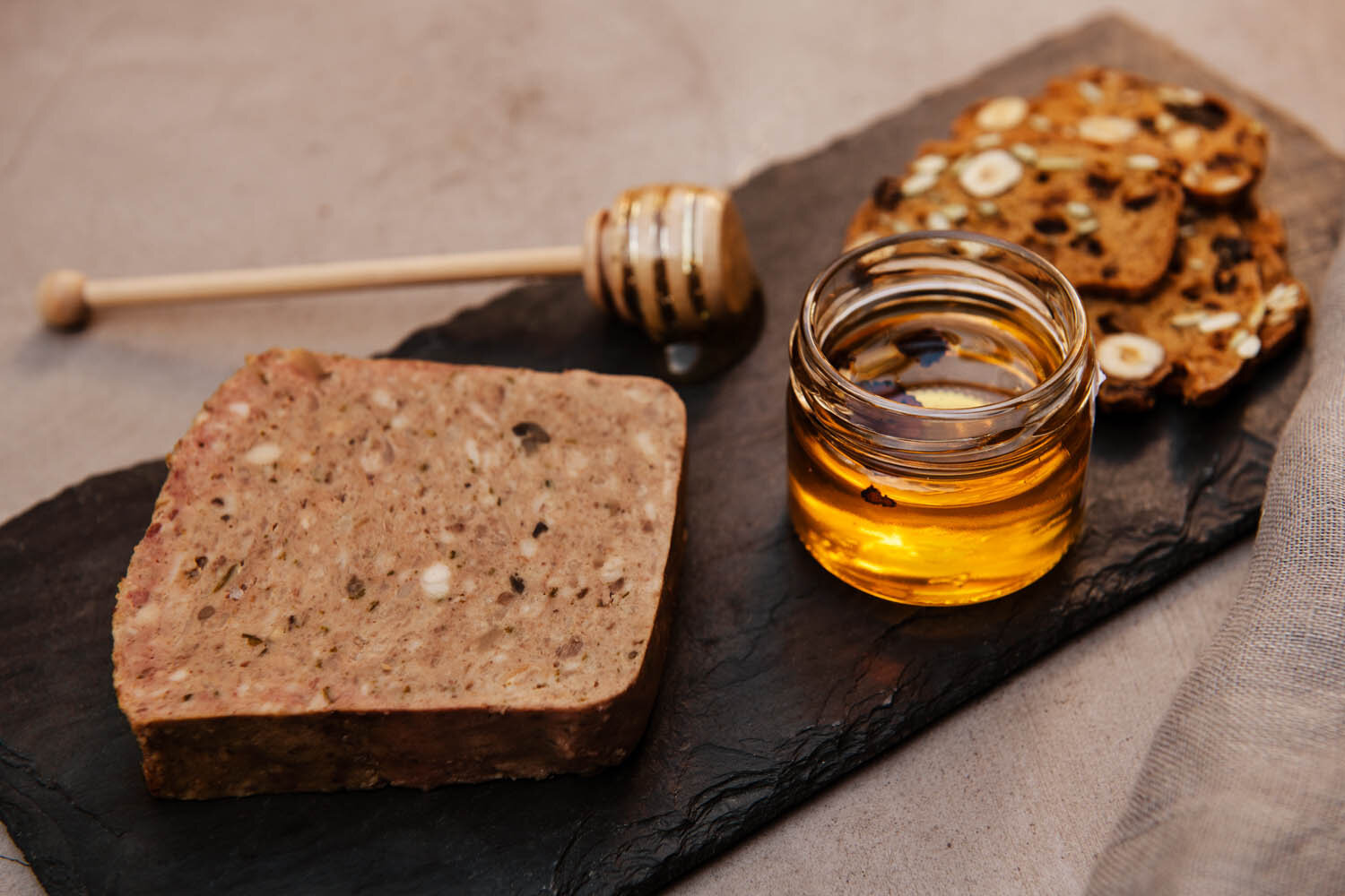 Modern Charcuterie_11_16_204355.jpg
