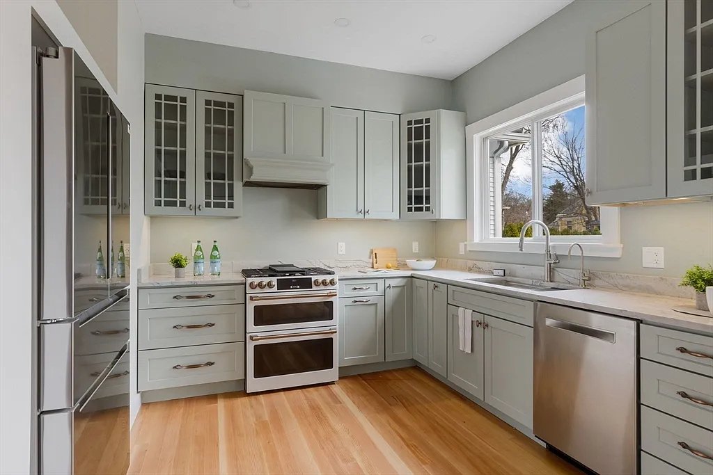 Essentials Kitchen Styling