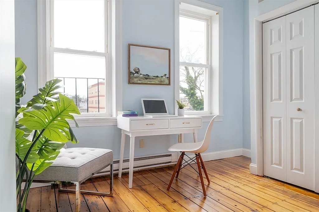Essentials Workspace in Bedroom
