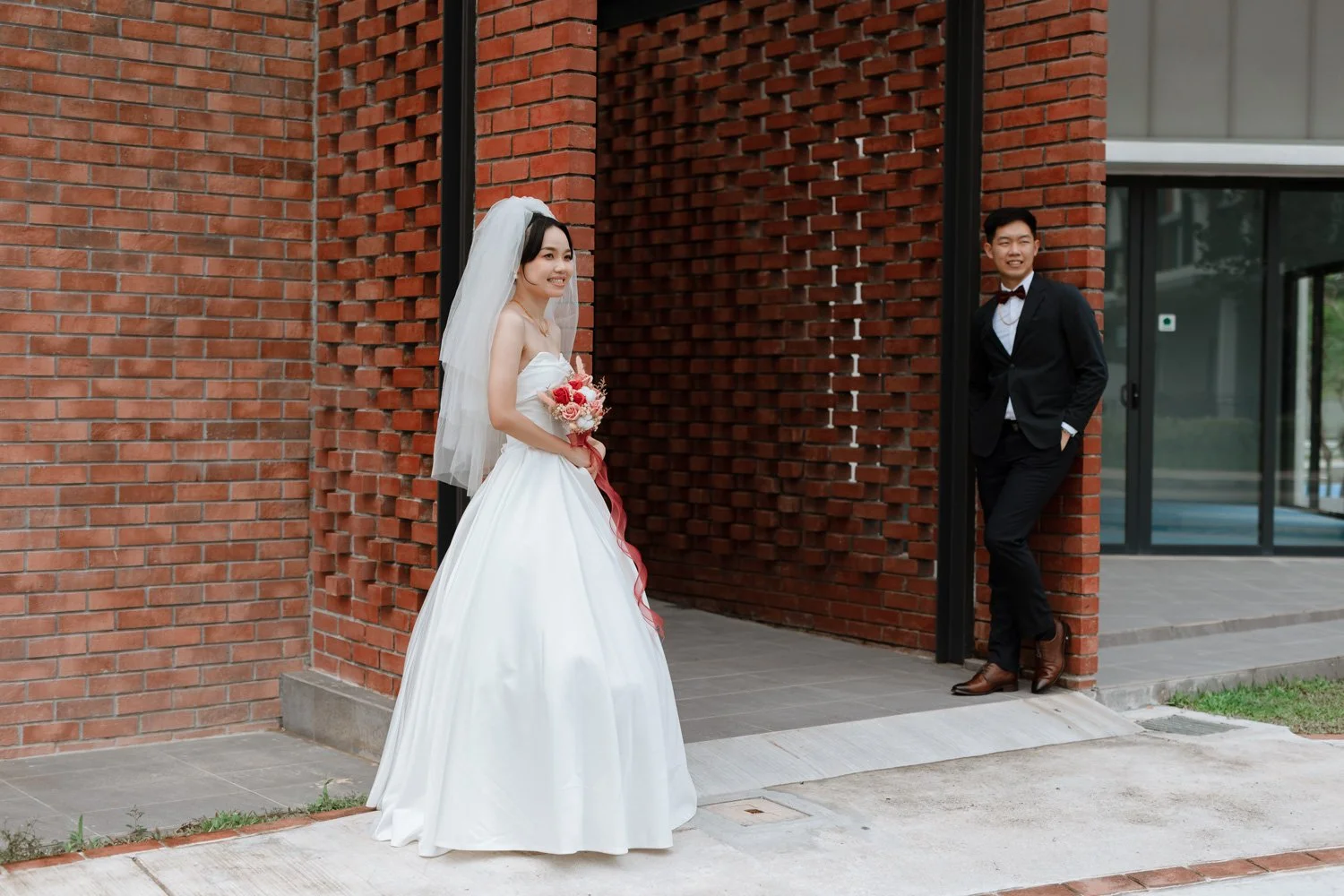 Kelvin & Miao Sze-1908.jpg