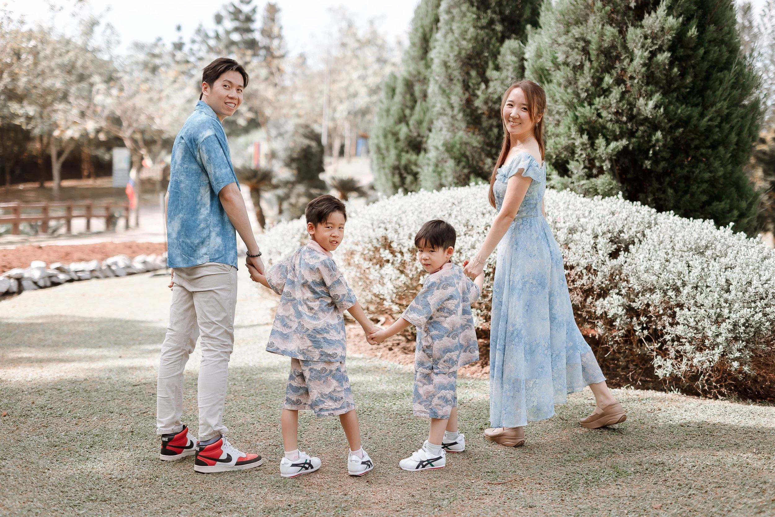 Benjarin Family-350 copy.jpg