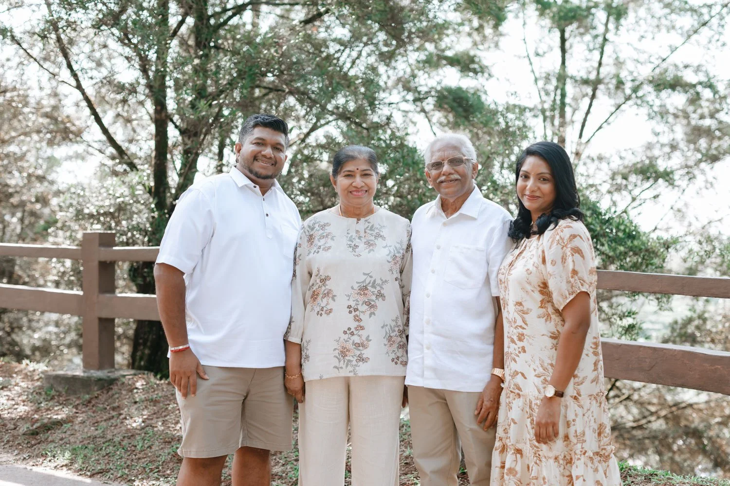 Elashinee family-27.jpg