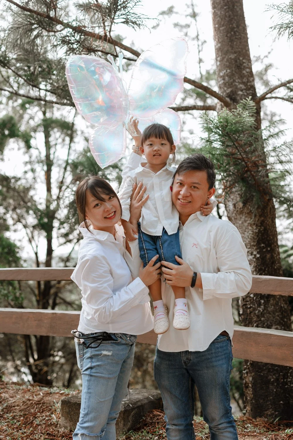 Syeyi family-74.jpg