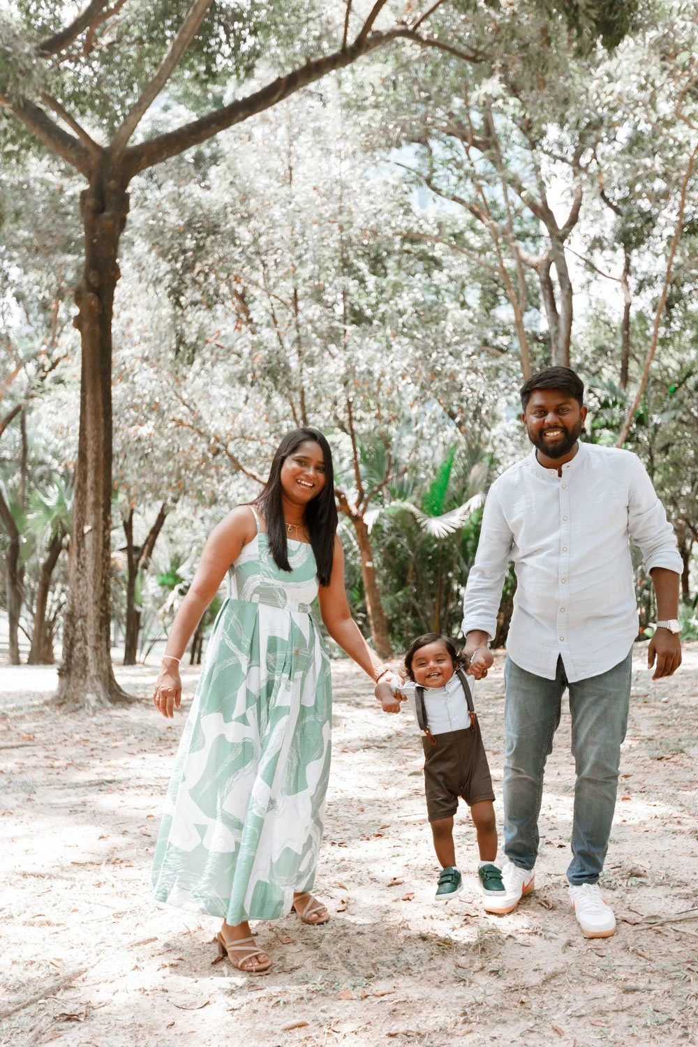 Viji family-266.jpg