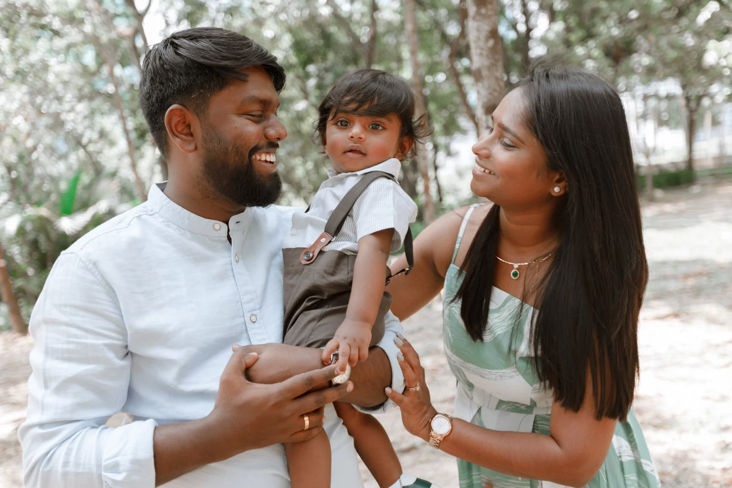 Viji family-368.jpg