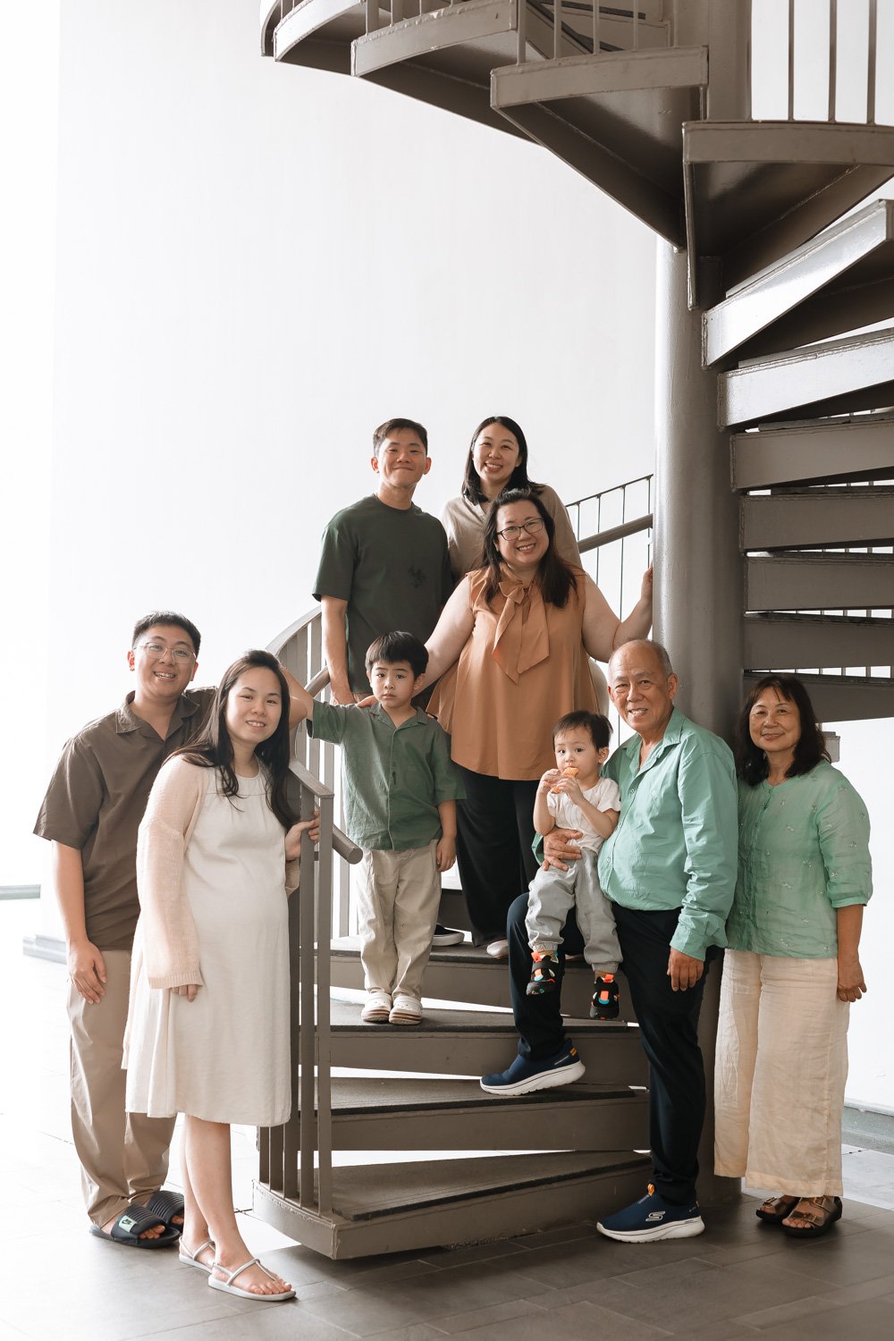 Shirly family