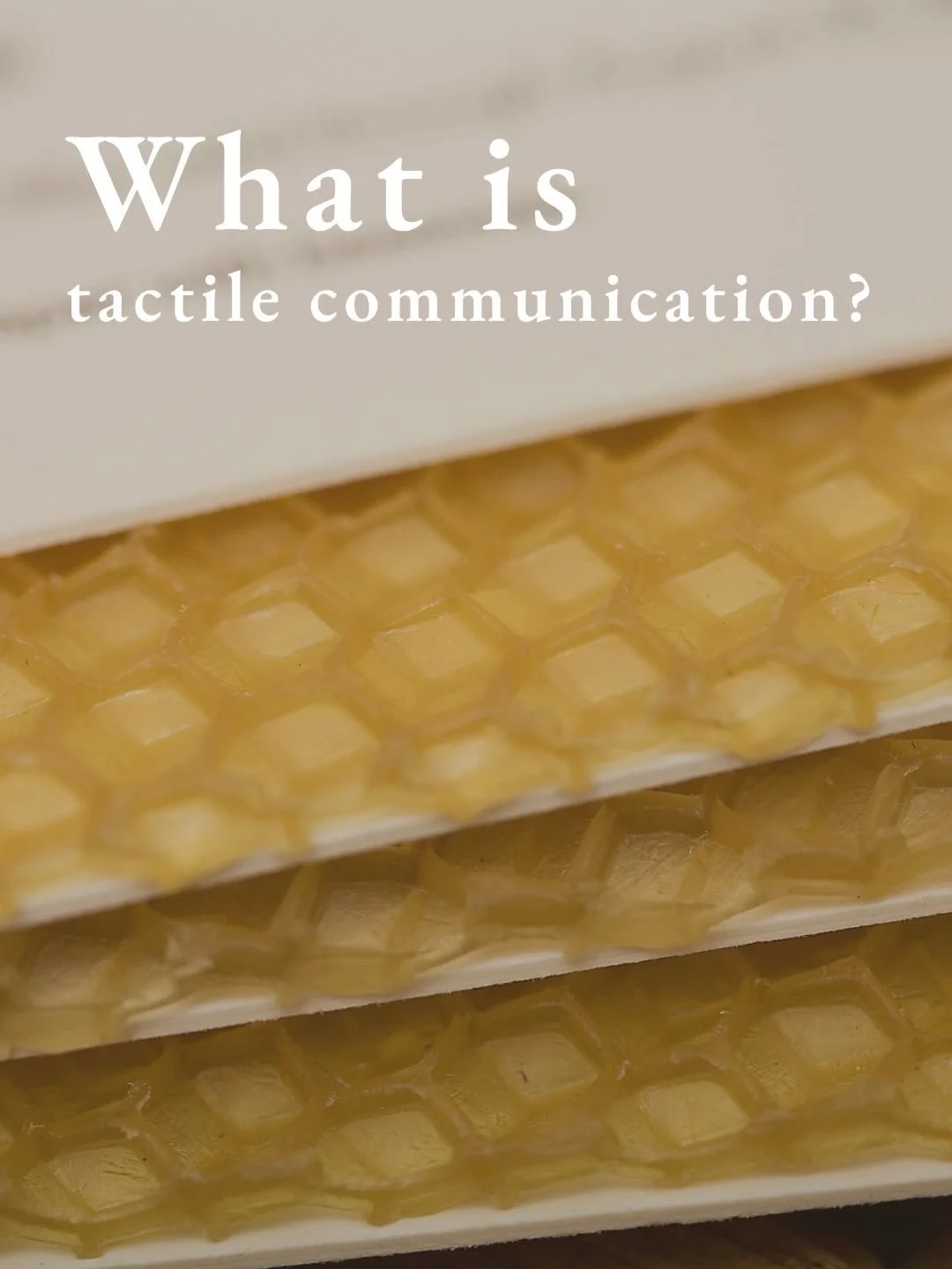 We often use tactile communication to refer to what we specialize in at Soolip. What we mean is that we create communication that can be held, felt, and savored.

More than ever, we rely on digital platforms as our exclusive tool for communication. T