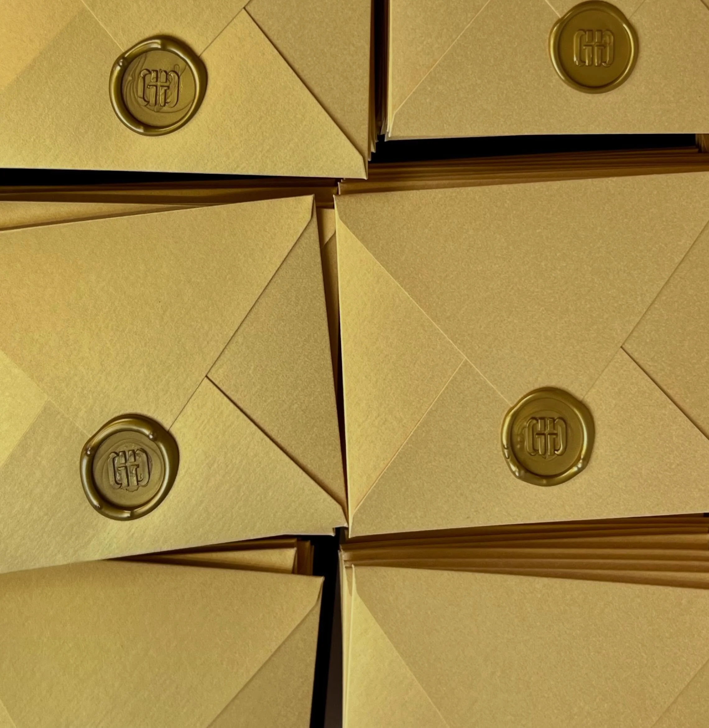 We were honored to create for this year&rsquo;s Gold Gala in partnership with @goldhouseco, @marriottbonvoy and the team at Favour.

For the event, we designed a custom two-piece suite in both gold and platinum accompanied by hand-sealed, branded env