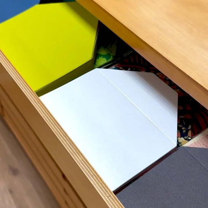We are finally ready to reveal a secret we have been keeping for months now...

Introducing Stationery Bar by @soolip_
Our reimagined take on personal correspondence

Stationery Bar is an elevated, customizable experience that puts the joy of persona