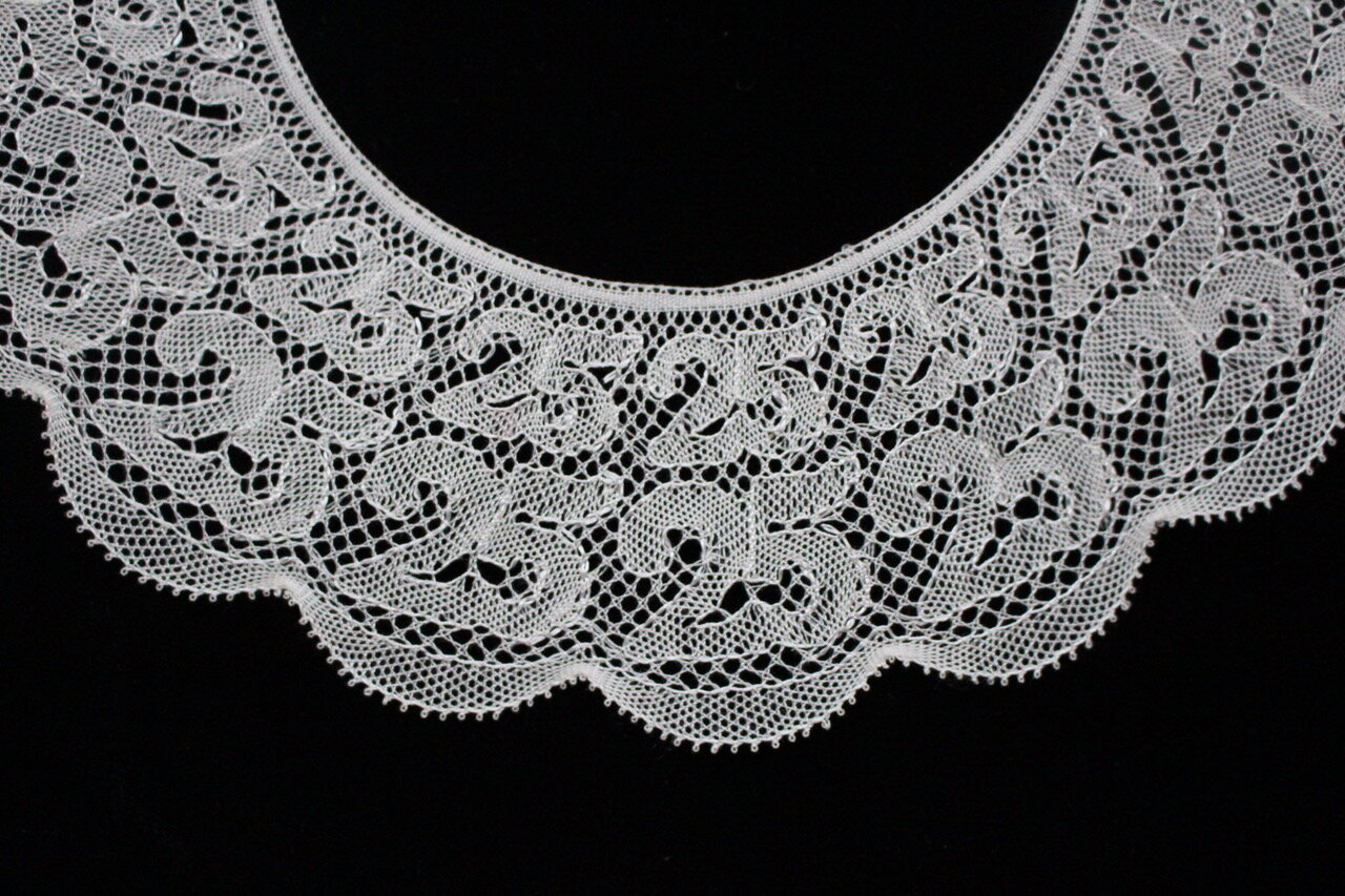 Fiber Artists Are Honoring Ruth Bader Ginsburg With Lace Collars