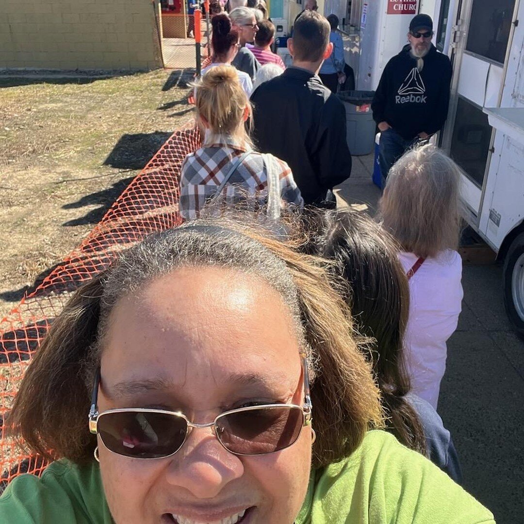 In line for Emanuel Lutheran Church chicken and dumplings. Best dumplings ever. Our sister ELCA church. #graceandpeacelutheranchurch #westsidenutclub2022 #fallfestival2022