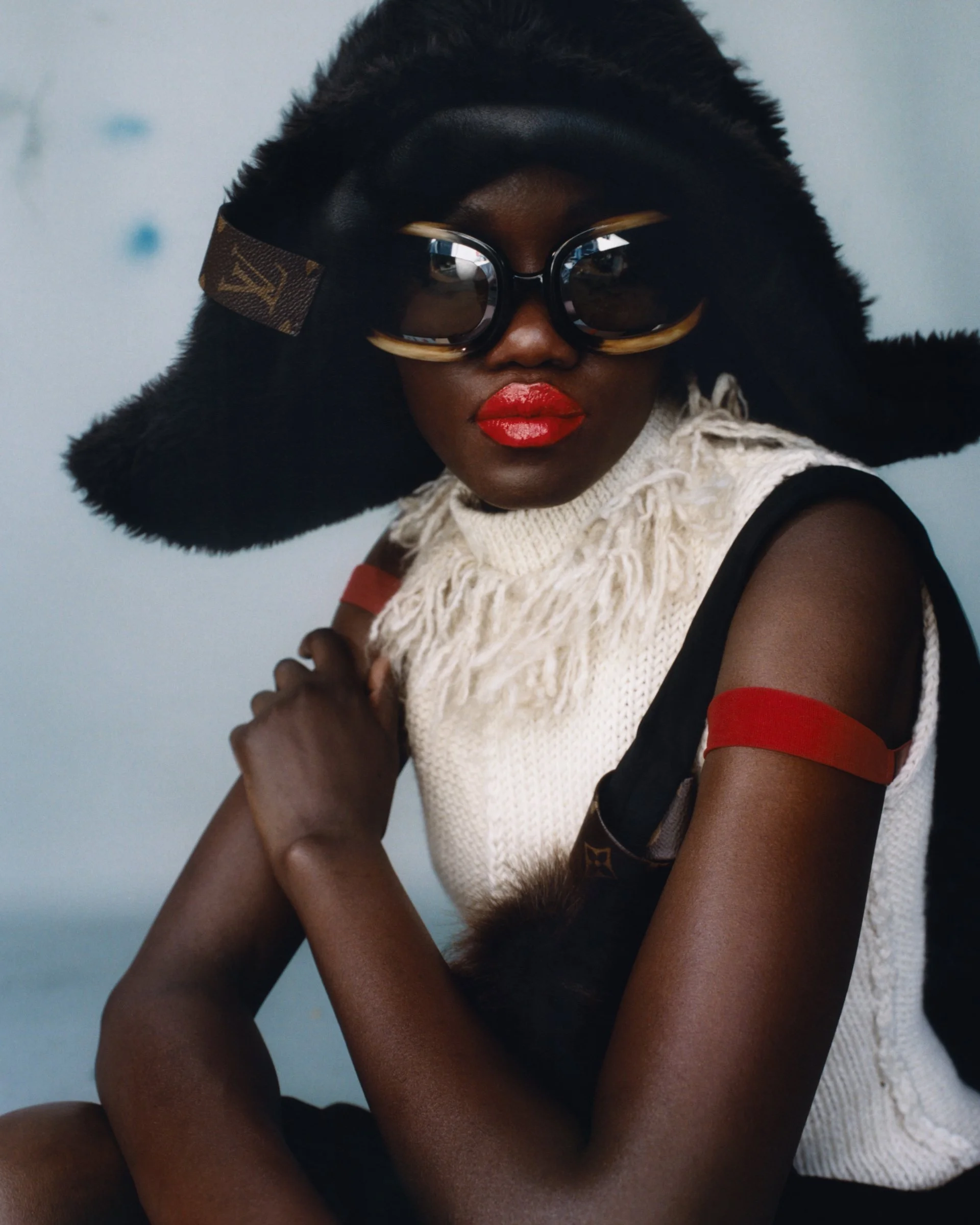Fashion_Chaos_HTSI-(4)-(-hand-print)_RGB.jpg