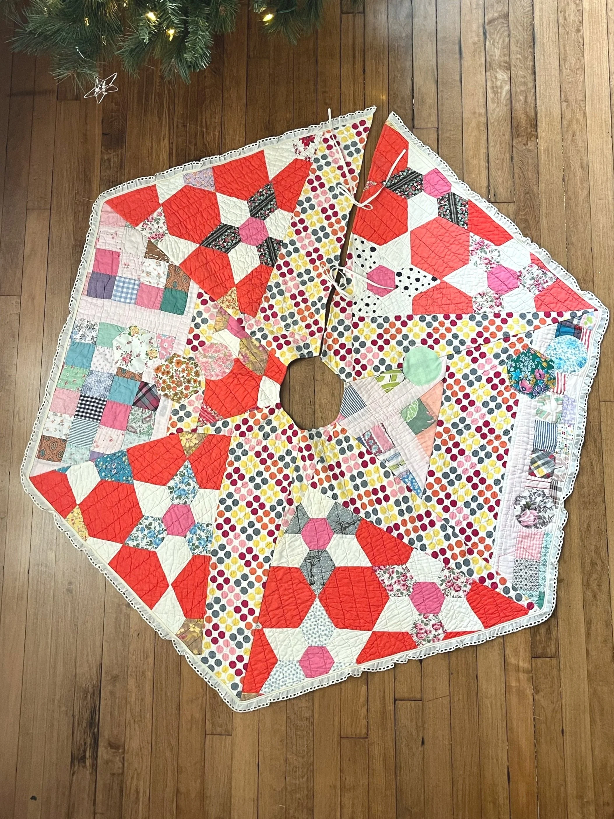 Vintage Patchwork Quilt Tree Skirt, 48 inches