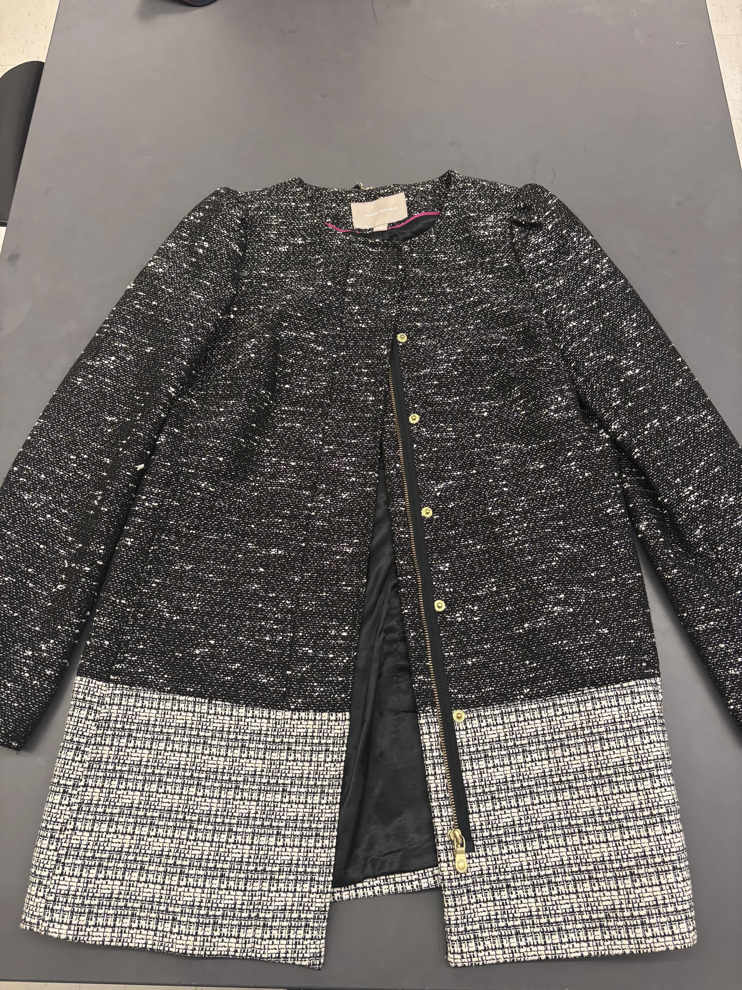 Blazer_F_Black_Medium (1).jpg