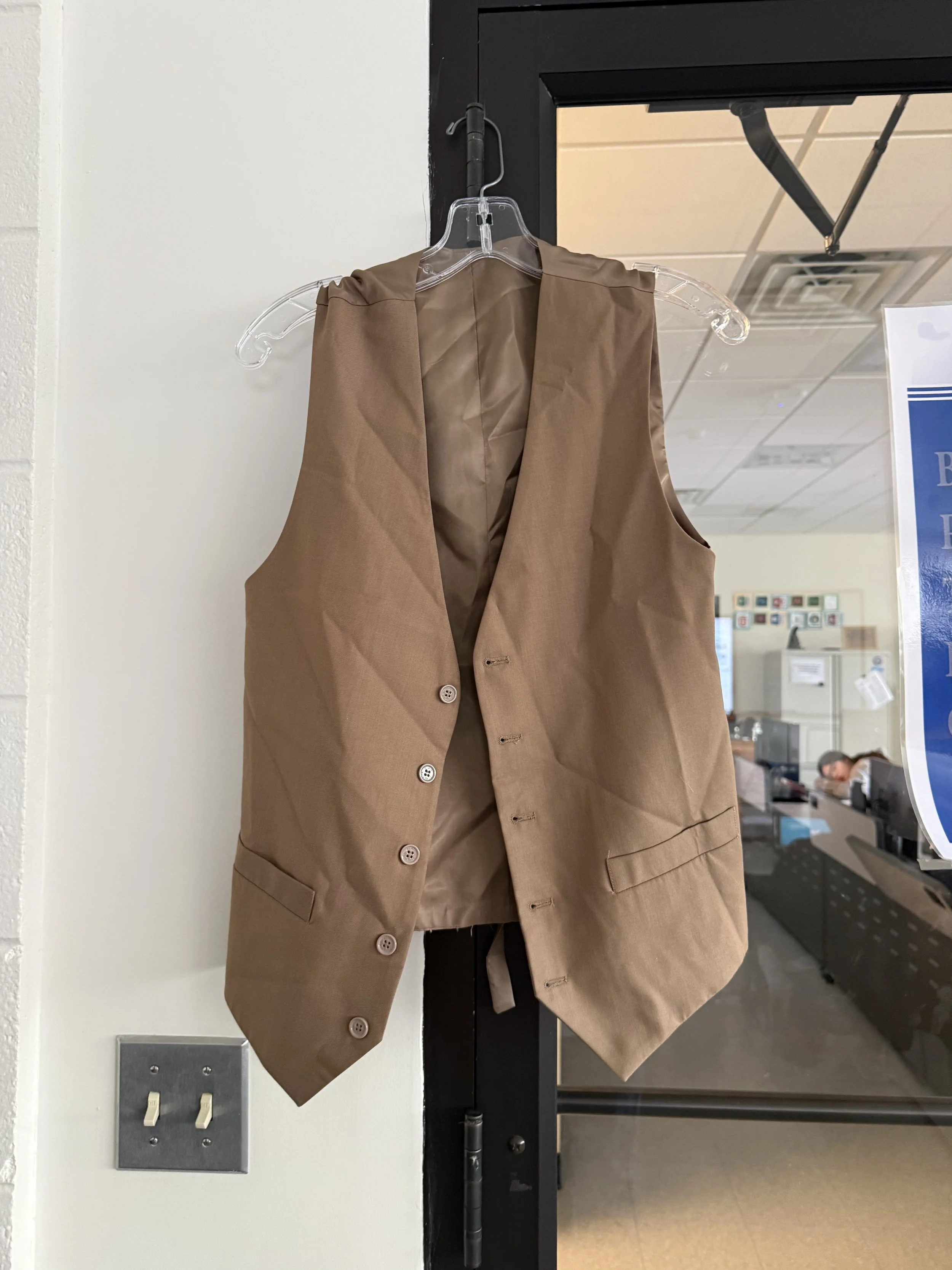 Men's Tan Vest 36x30