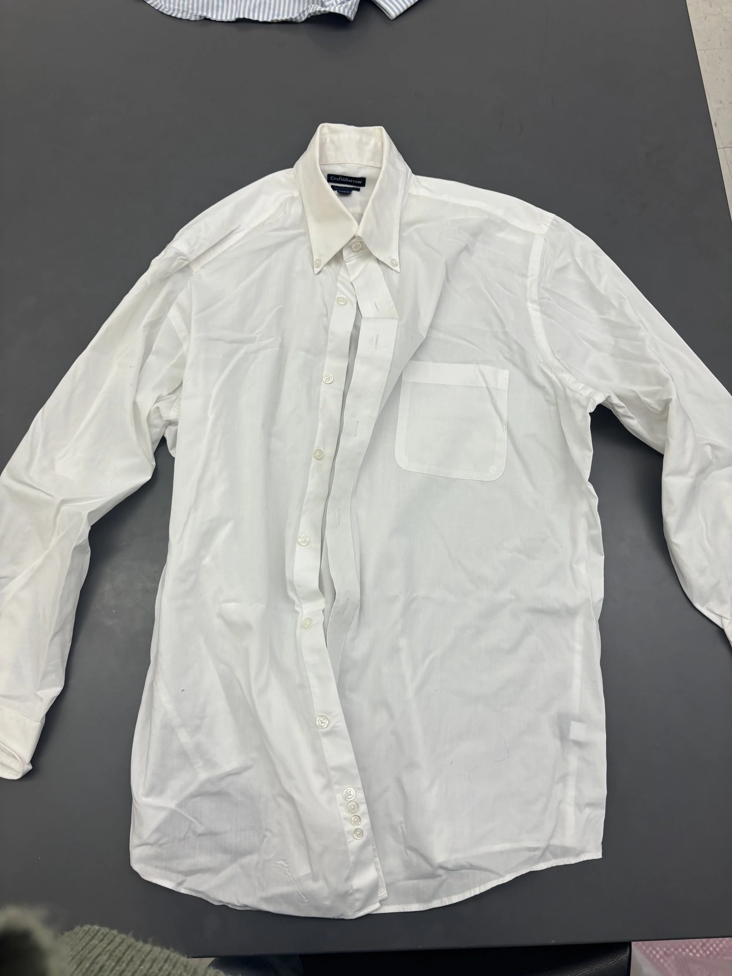 Shirt_M_Large_White.jpg
