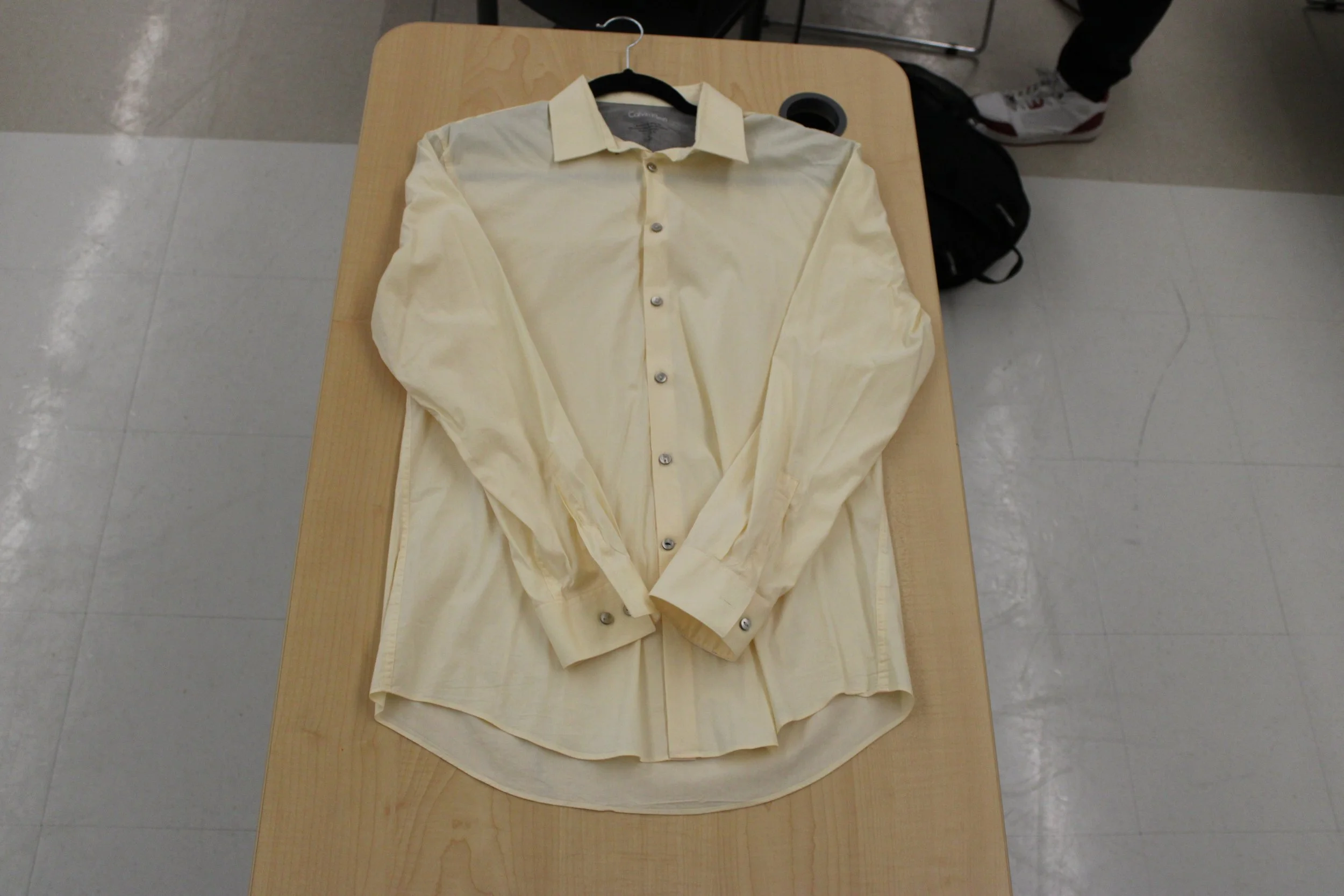 Men's Yellow Shirt Size Medium