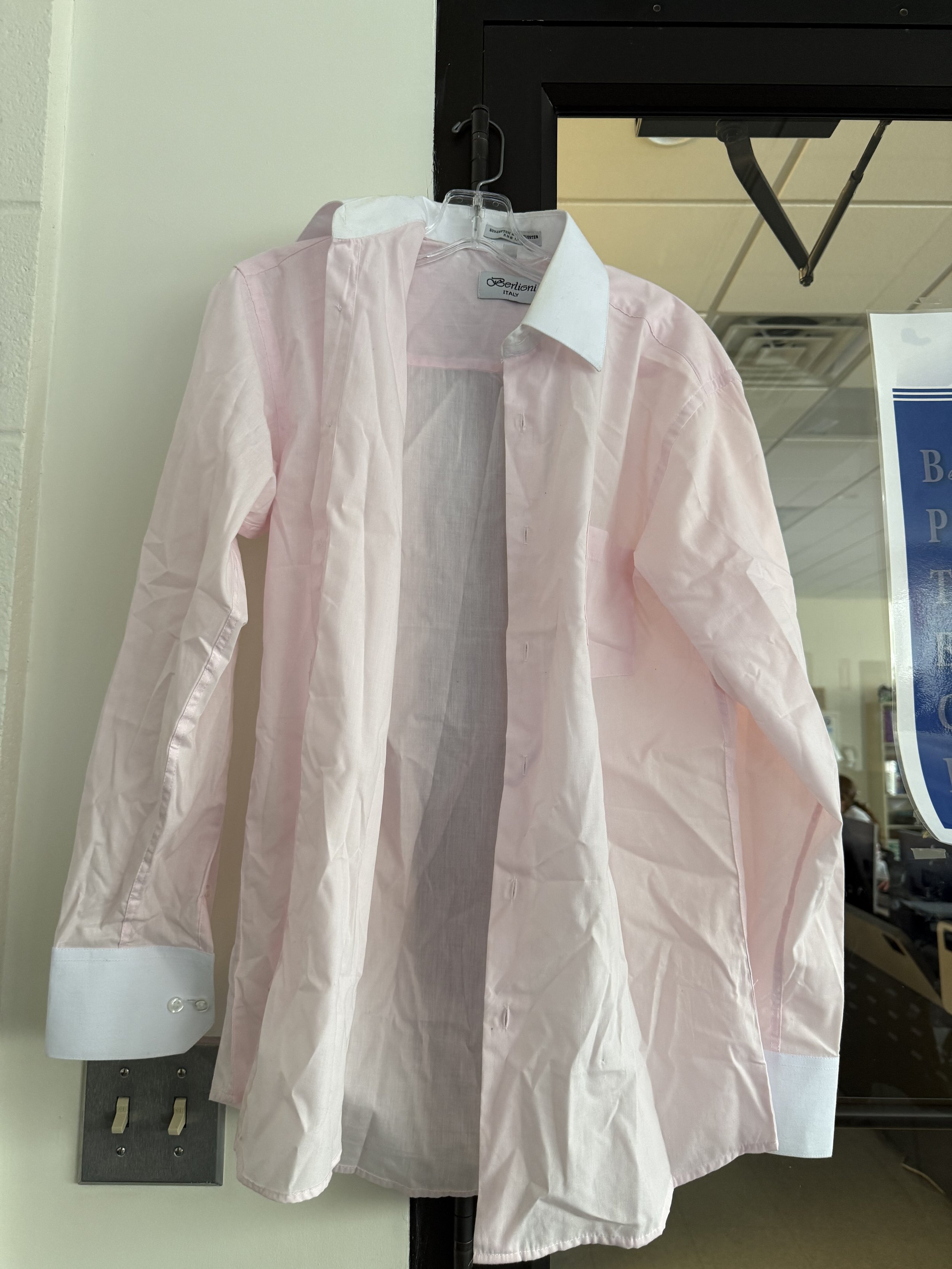 Men's Light Pink Dress Shirt Medium