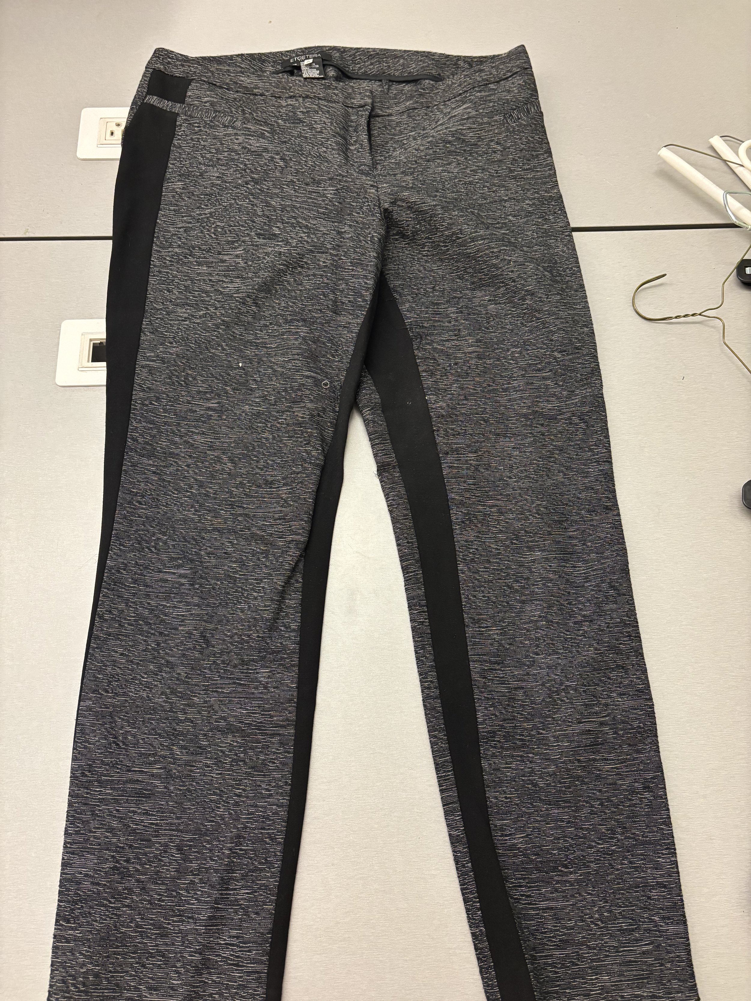 Pants_F_Gray_Medium.jpg