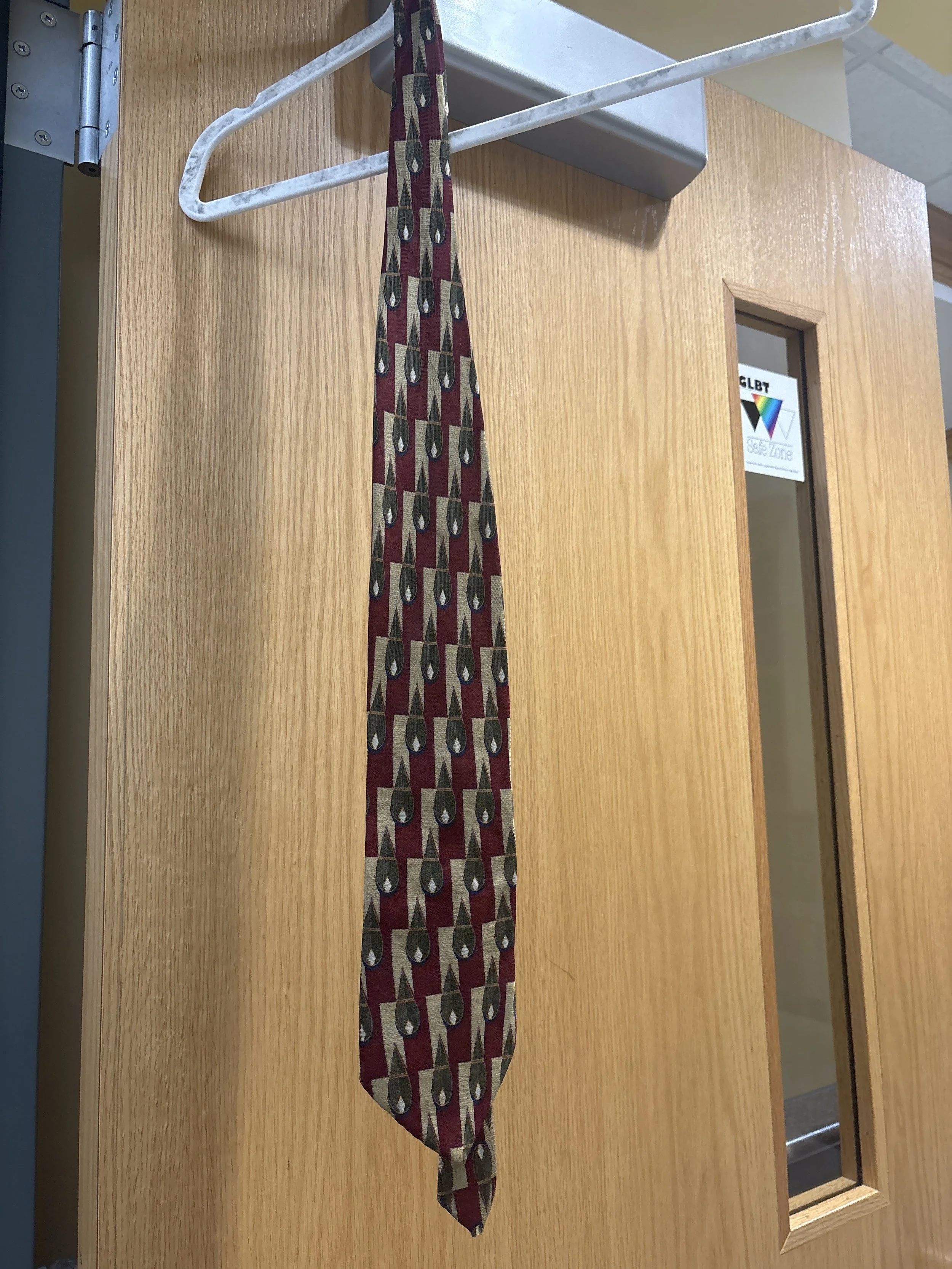 Men's Dark Red Tie