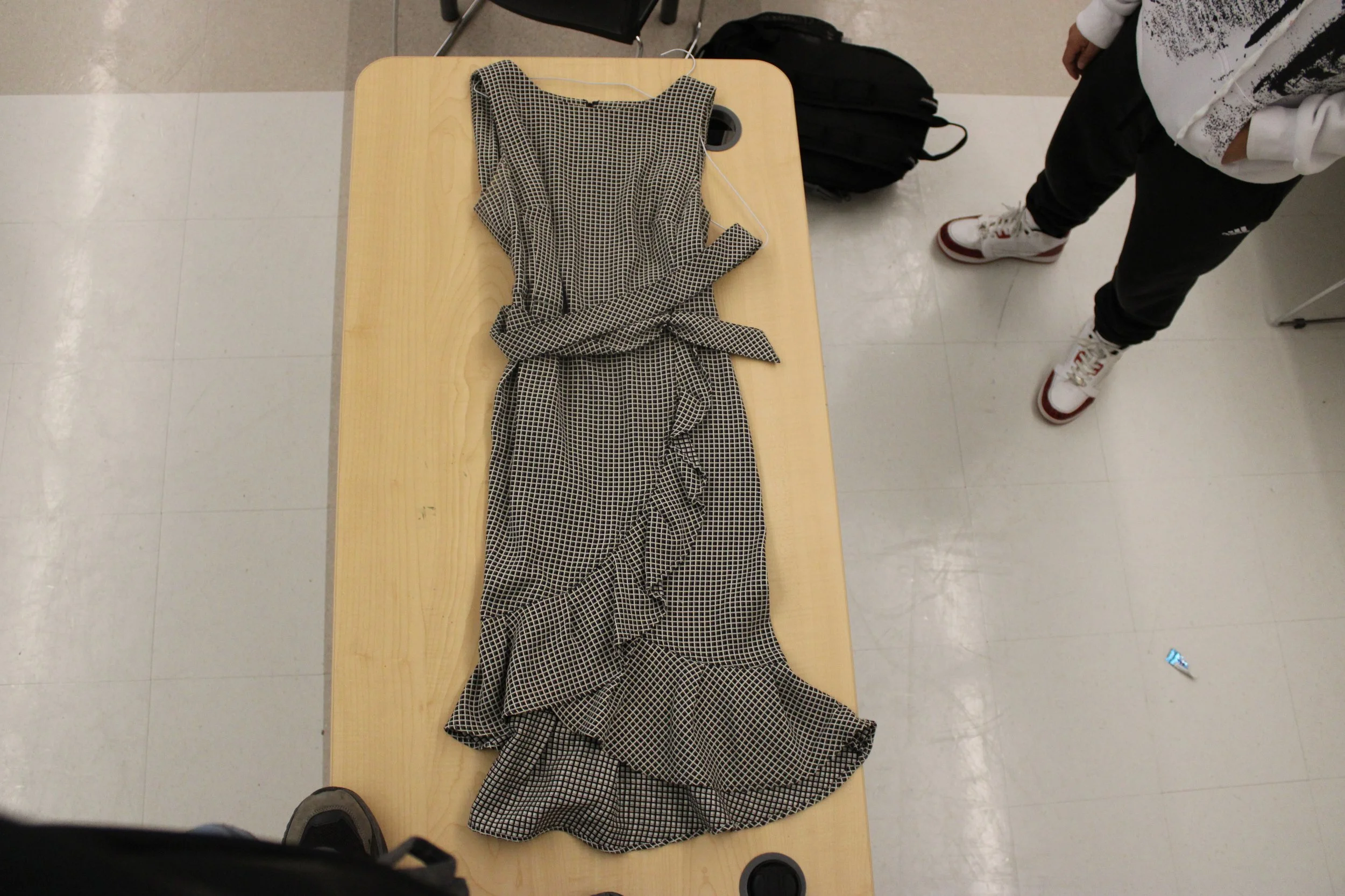 Women's Black and White Dress Size 6