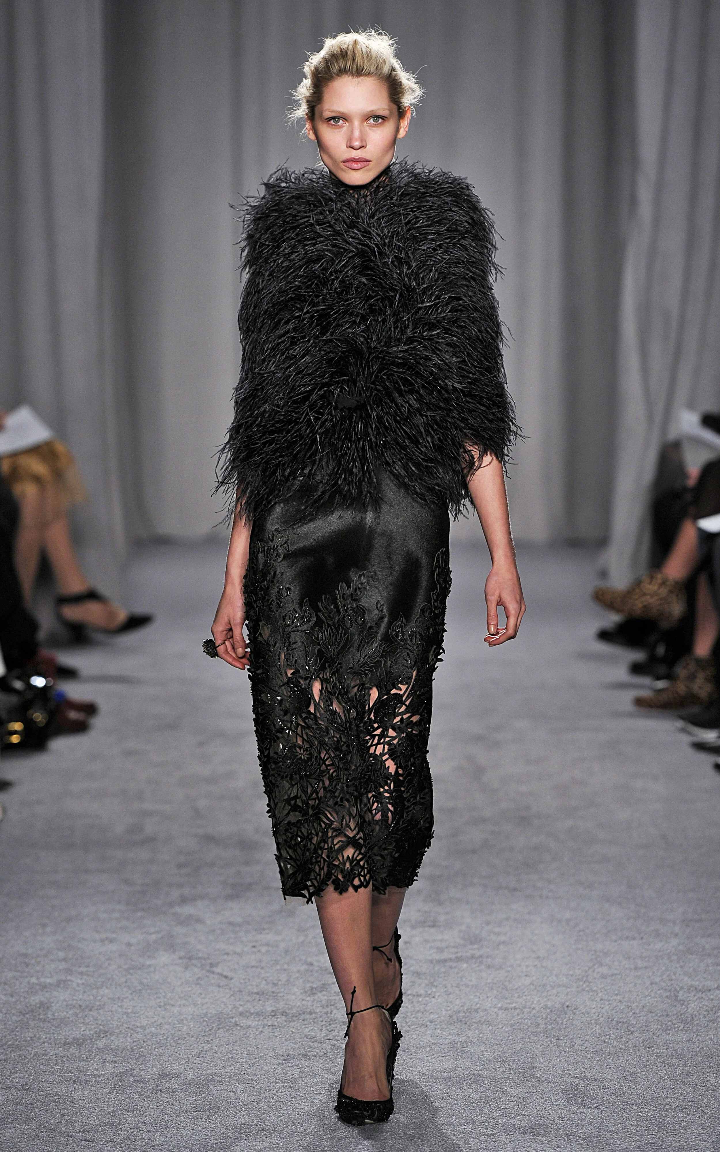 LOOK 10.jpg